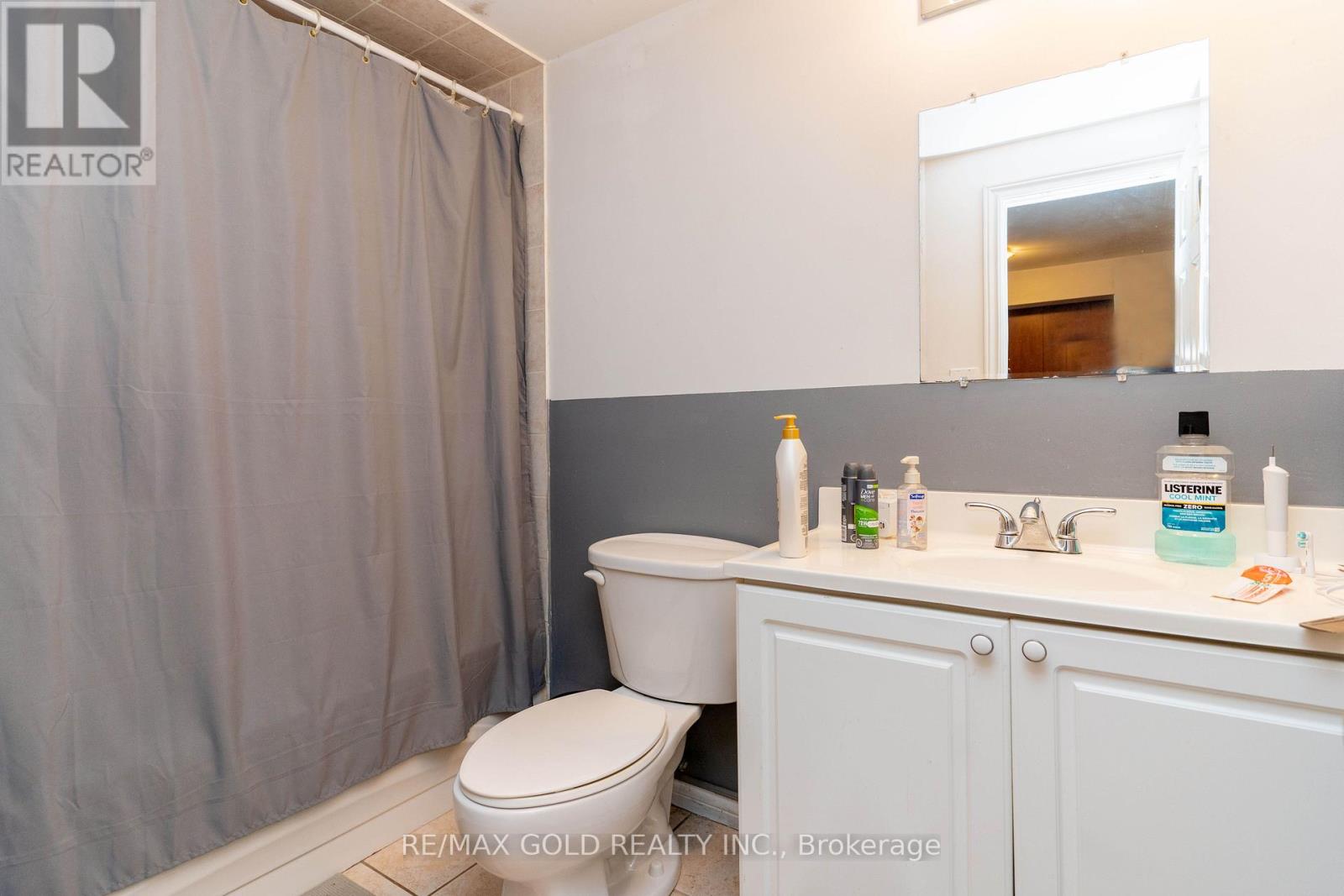 34 Jingle Crescent, Brampton, Ontario  L6S 0B2 - Photo 25 - W12477724