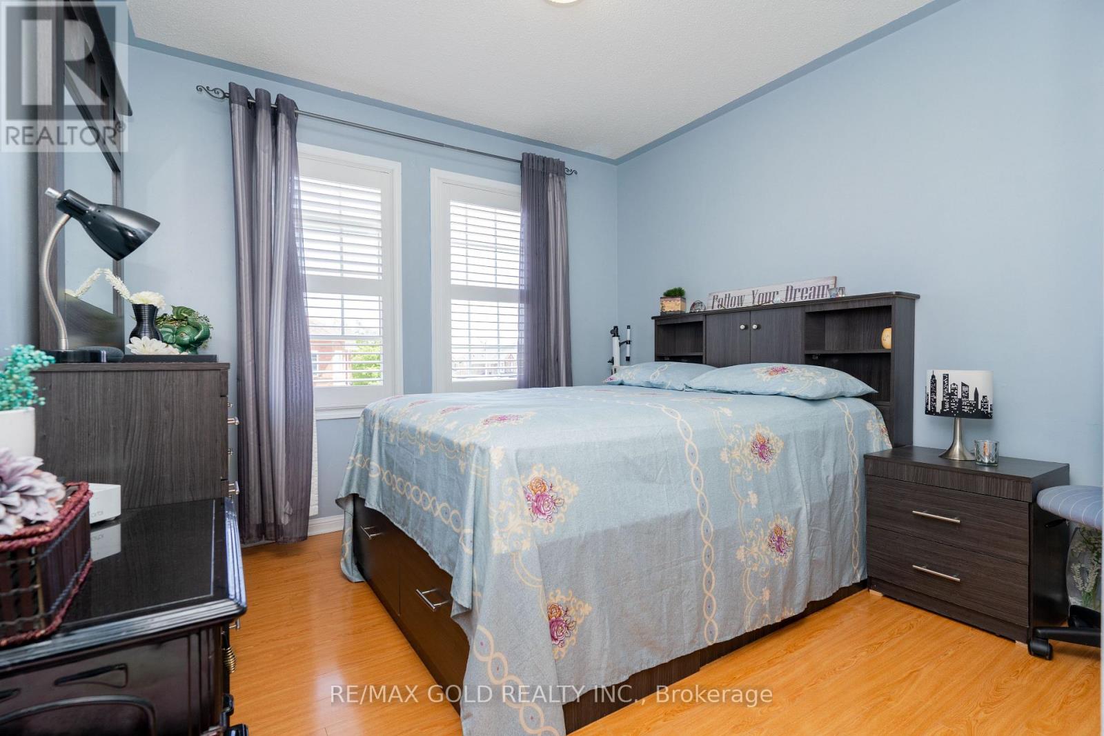 34 Jingle Crescent, Brampton, Ontario  L6S 0B2 - Photo 23 - W12477724