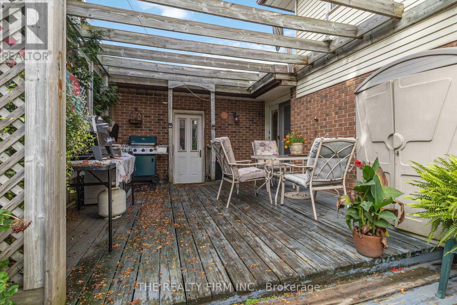 1132 Iroquois Crescent, Woodstock, Ontario  N4T 1C3 - Photo 30 - X12439764