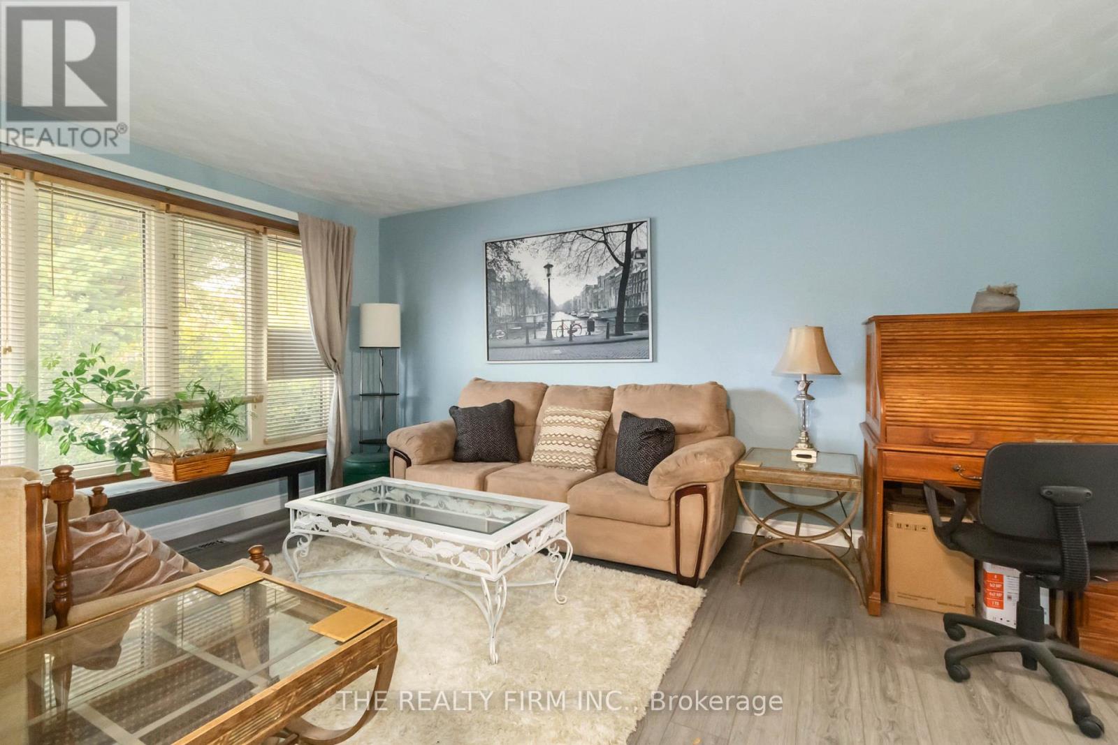 1132 Iroquois Crescent, Woodstock, Ontario  N4T 1C3 - Photo 6 - X12439764