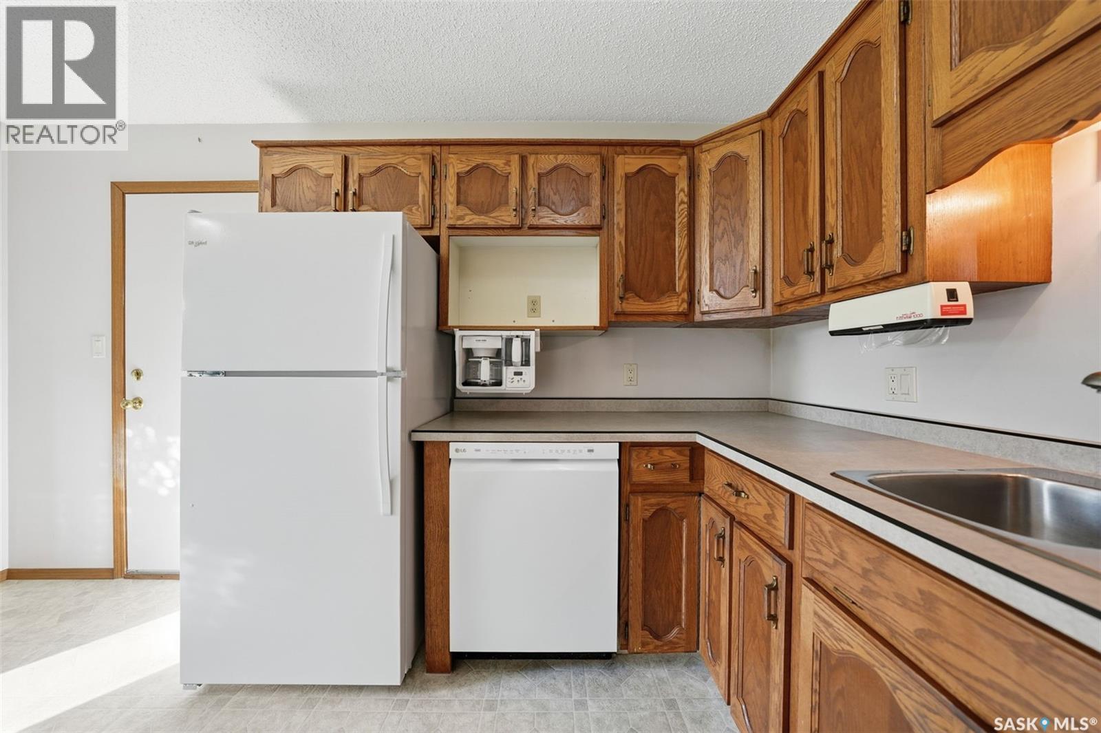 207 Nemeiben Road, Saskatoon, Saskatchewan  S7J 4S8 - Photo 12 - SK021543