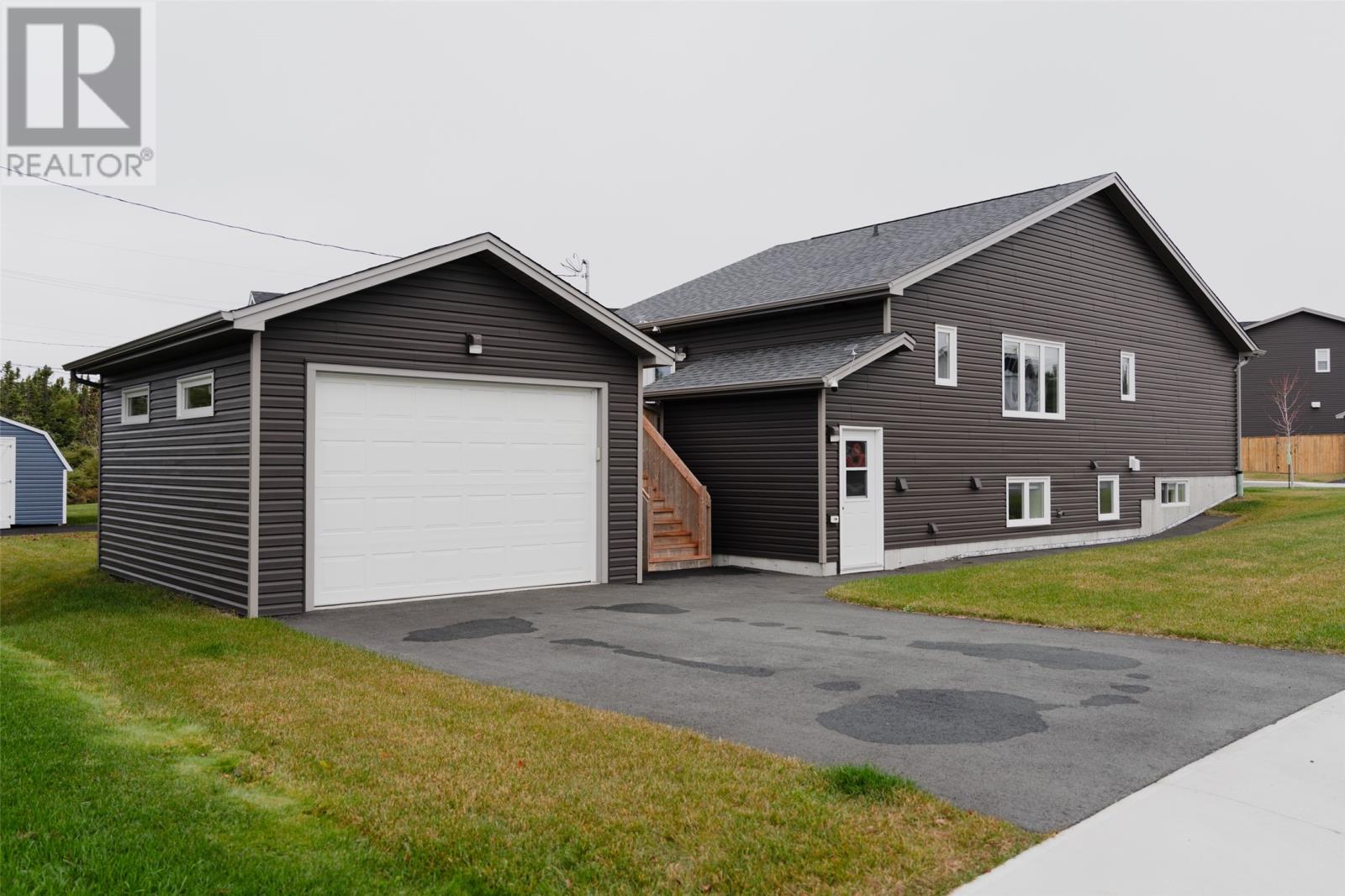 18 Badger Place, Mount Pearl, Newfoundland & Labrador  A1N 0K4 - Photo 2 - 1291819