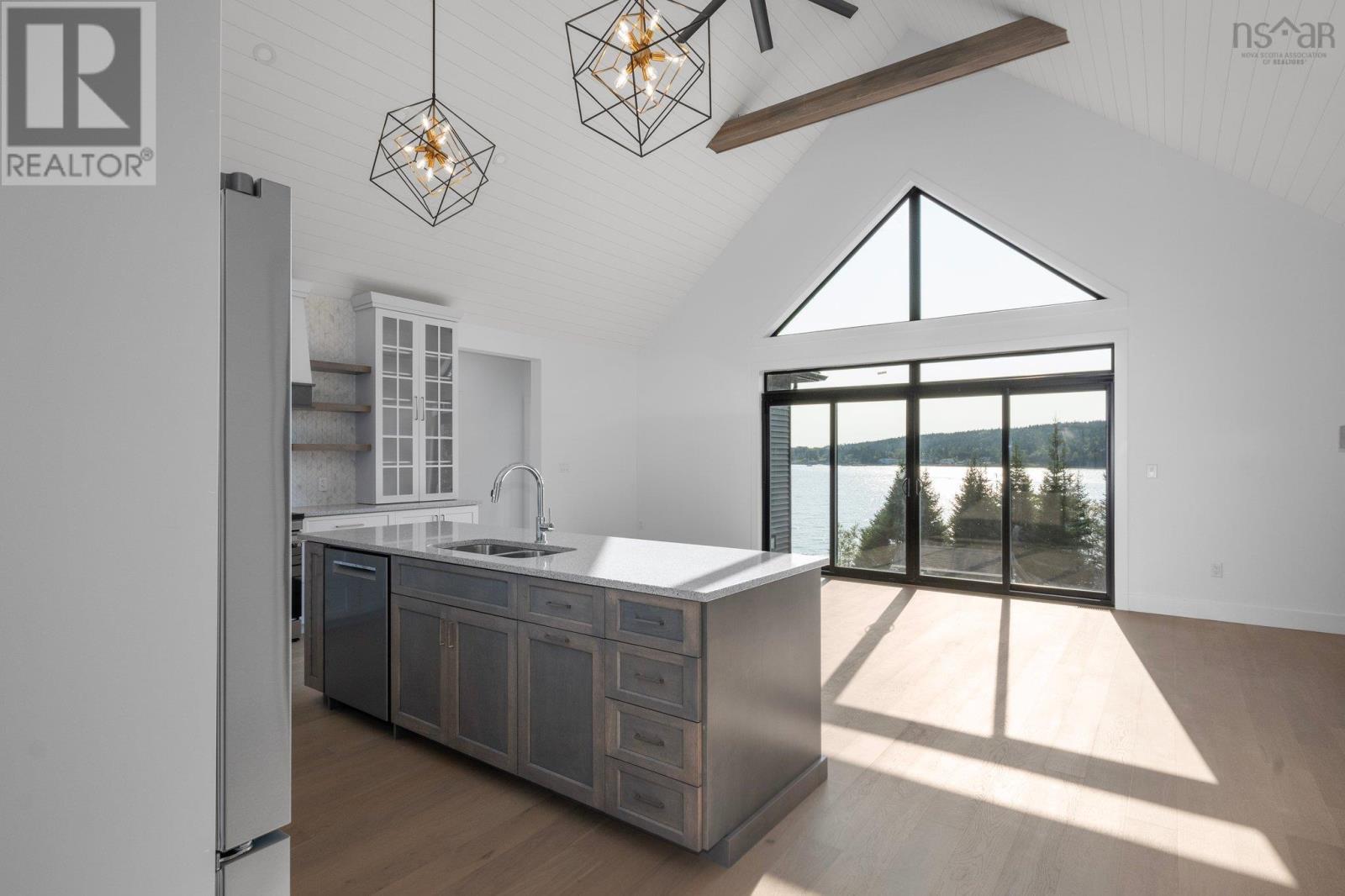 7410 St Margarets Bay Road, Boutiliers Point, Nova Scotia  B3Z 1S6 - Photo 7 - 202509960