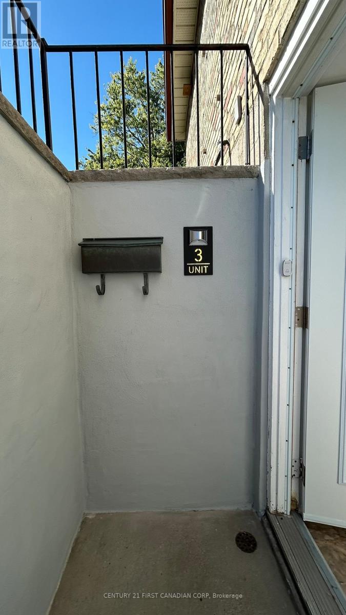 Unit 3 - Lower - 1473 Adelaide Street N, London North, Ontario  N5X 1K3 - Photo 4 - X12478094