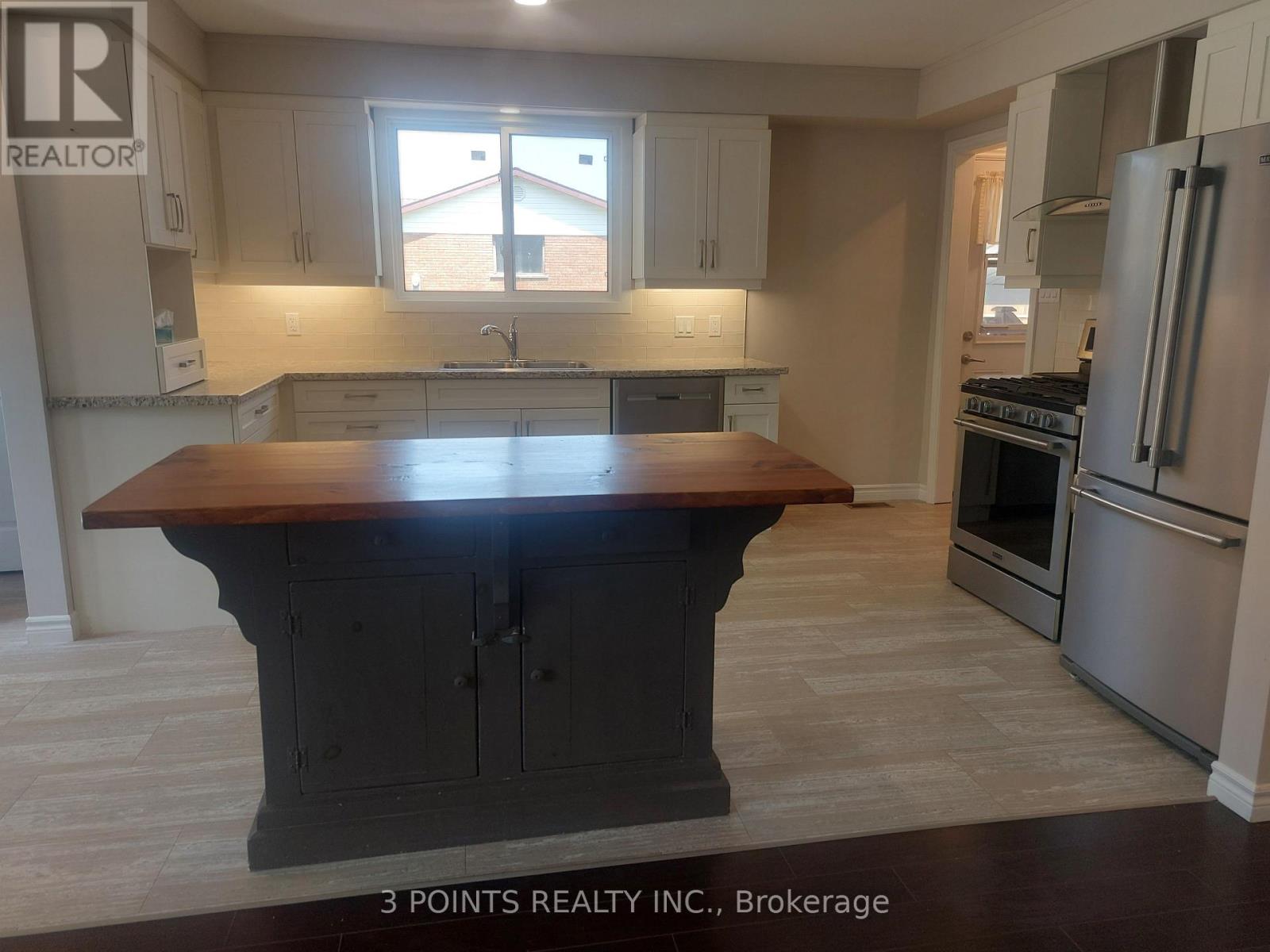 377 South Street S, Goderich, Ontario  N7A 3M7 - Photo 5 - X12478119