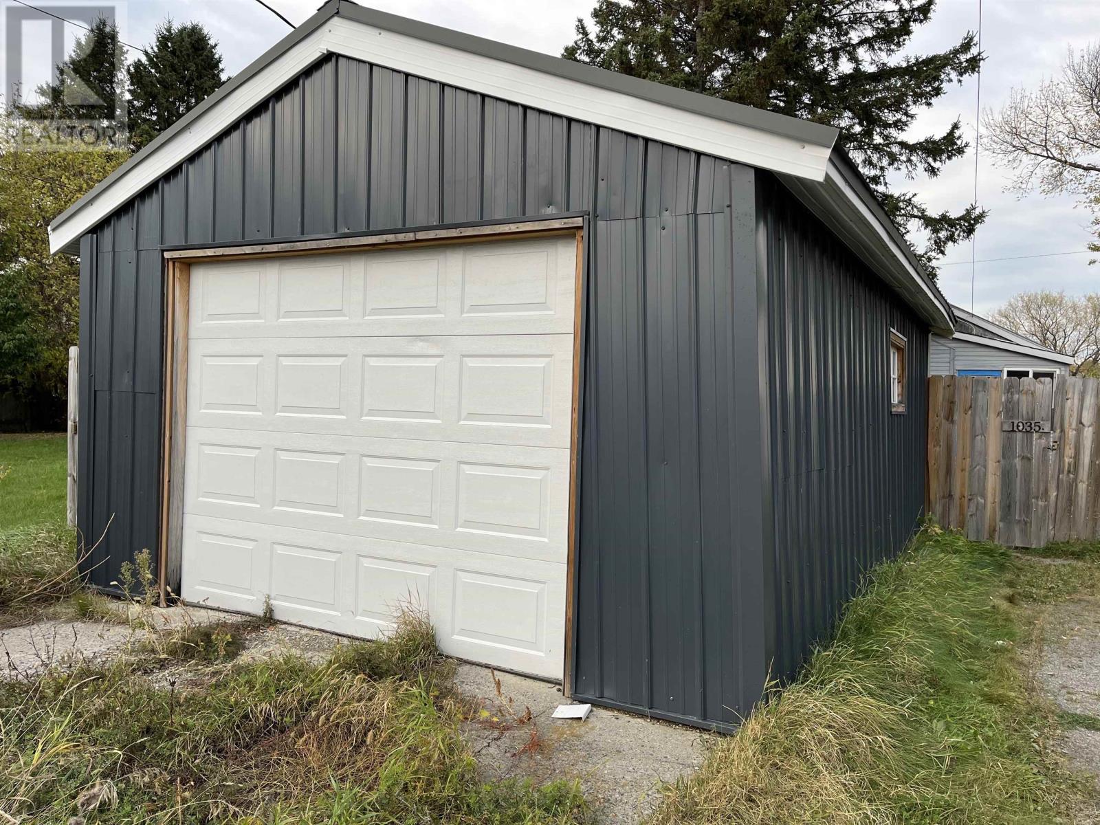 1035 Third St. E, Fort Frances, Ontario P9A 1S3 - Photo 2 - TB253231