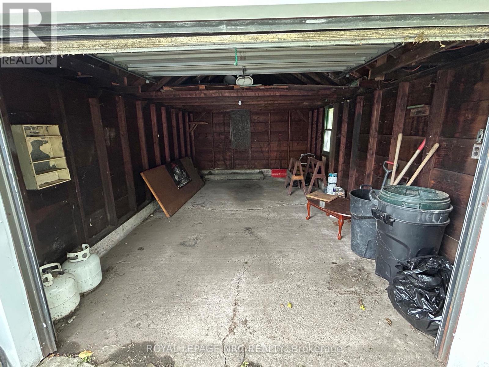 116 Pleasant Avenue, St. Catharines, Ontario  L2R 1Y2 - Photo 32 - X12460681
