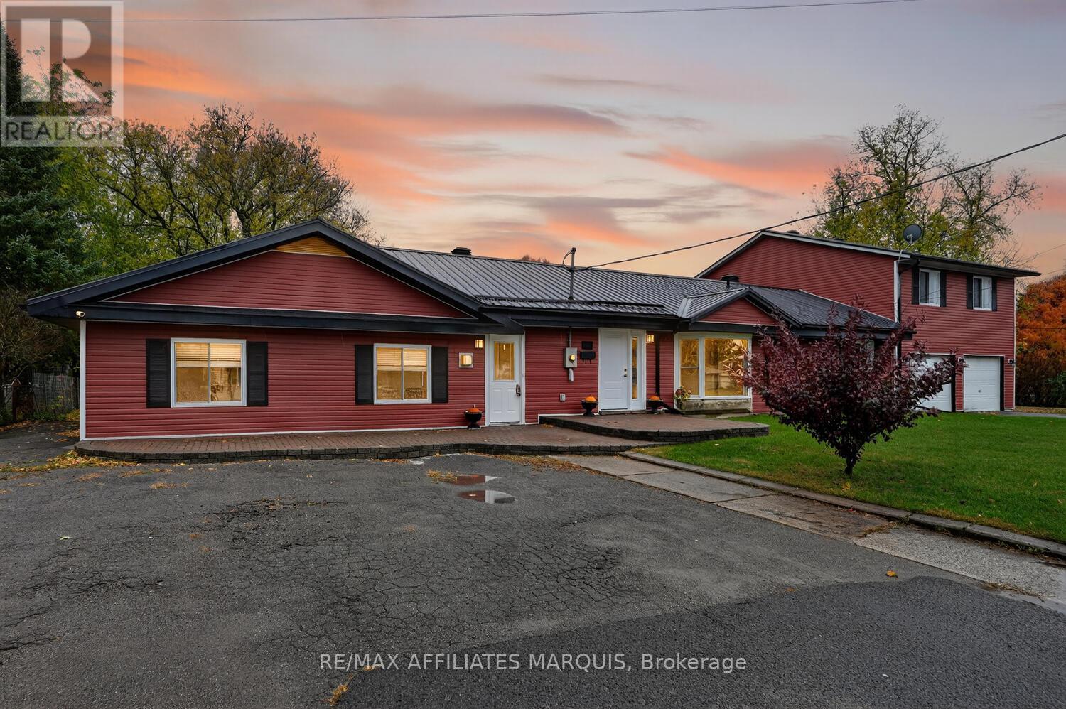 65 FIRST STREET, Montague, Ontario