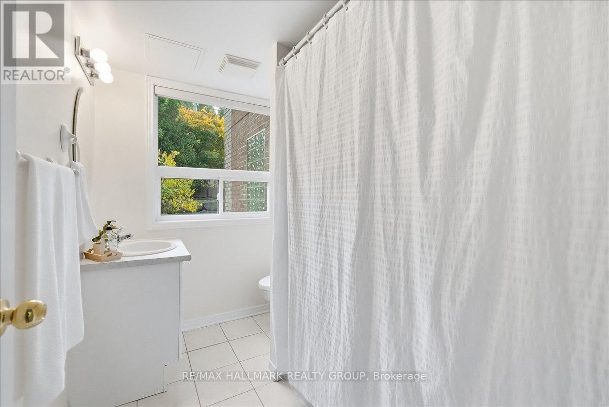 206 - 320 Centrum Boulevard, Ottawa, Ontario  K1E 3X9 - Photo 16 - X12478058