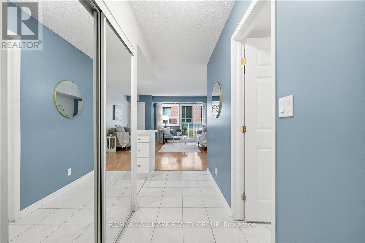 206 - 320 Centrum Boulevard, Ottawa, Ontario  K1E 3X9 - Photo 5 - X12478058