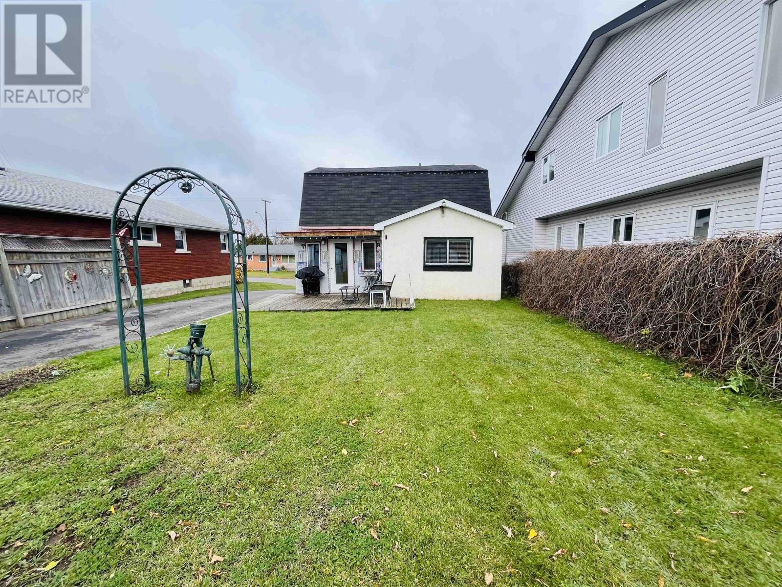 89 Parsons Ave, Thunder Bay, Ontario  P7A 7A9 - Photo 2 - TB253297