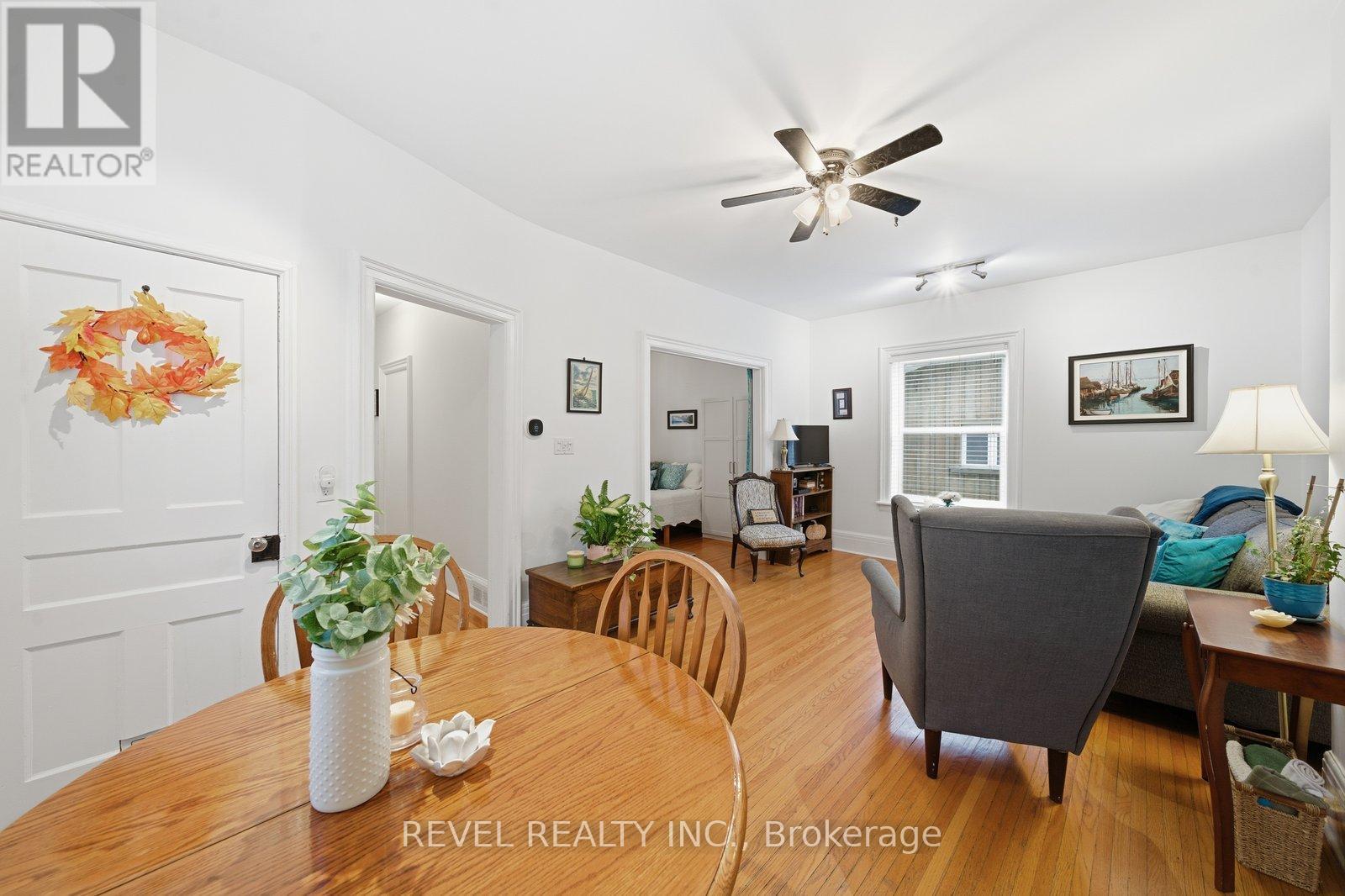 94 Elgin Street, Kawartha Lakes, Ontario  K9V 3W7 - Photo 13 - X12477359