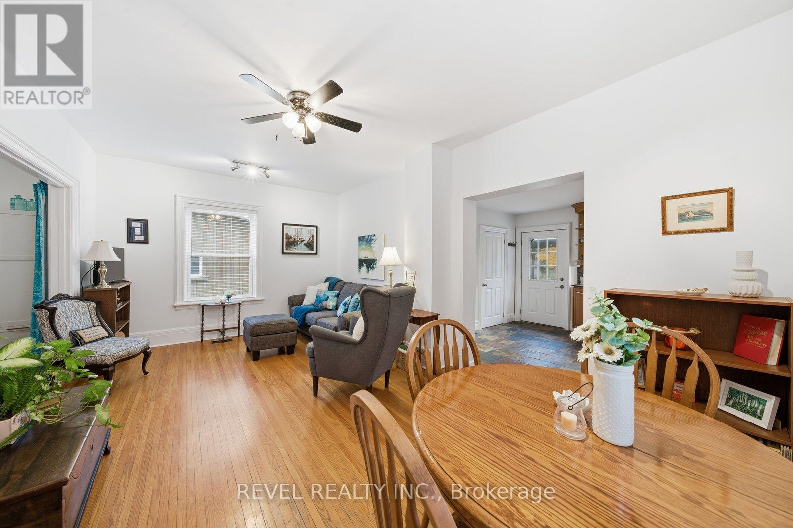 94 Elgin Street, Kawartha Lakes, Ontario  K9V 3W7 - Photo 11 - X12477359