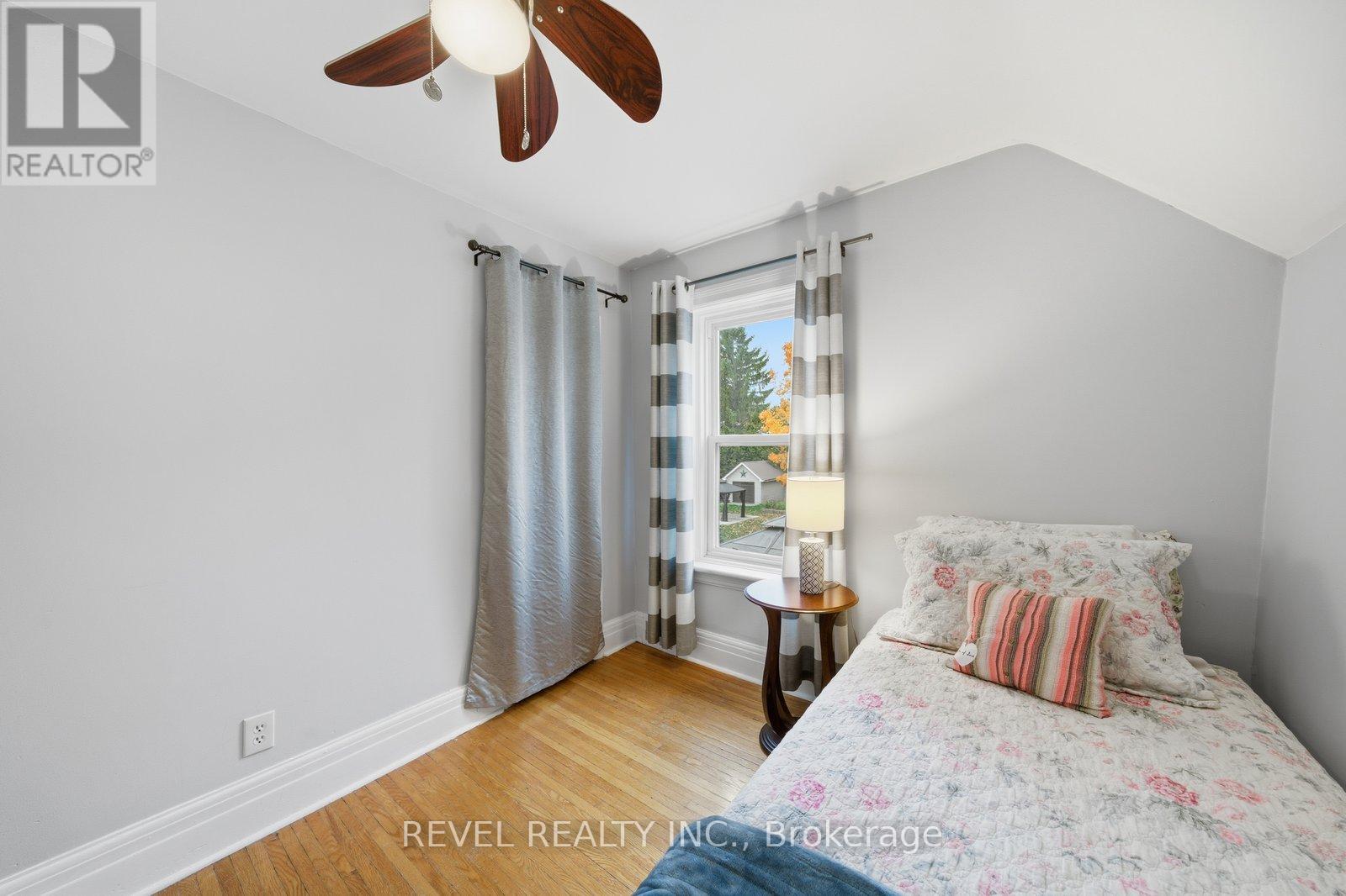 94 Elgin Street, Kawartha Lakes, Ontario  K9V 3W7 - Photo 27 - X12477359