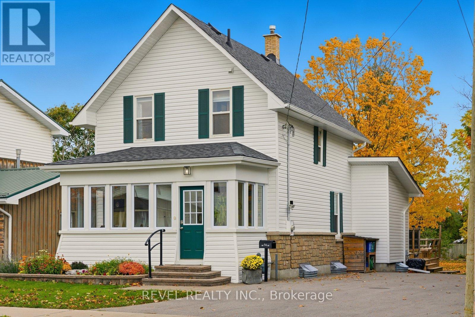 94 Elgin Street, Kawartha Lakes, Ontario  K9V 3W7 - Photo 3 - X12477359