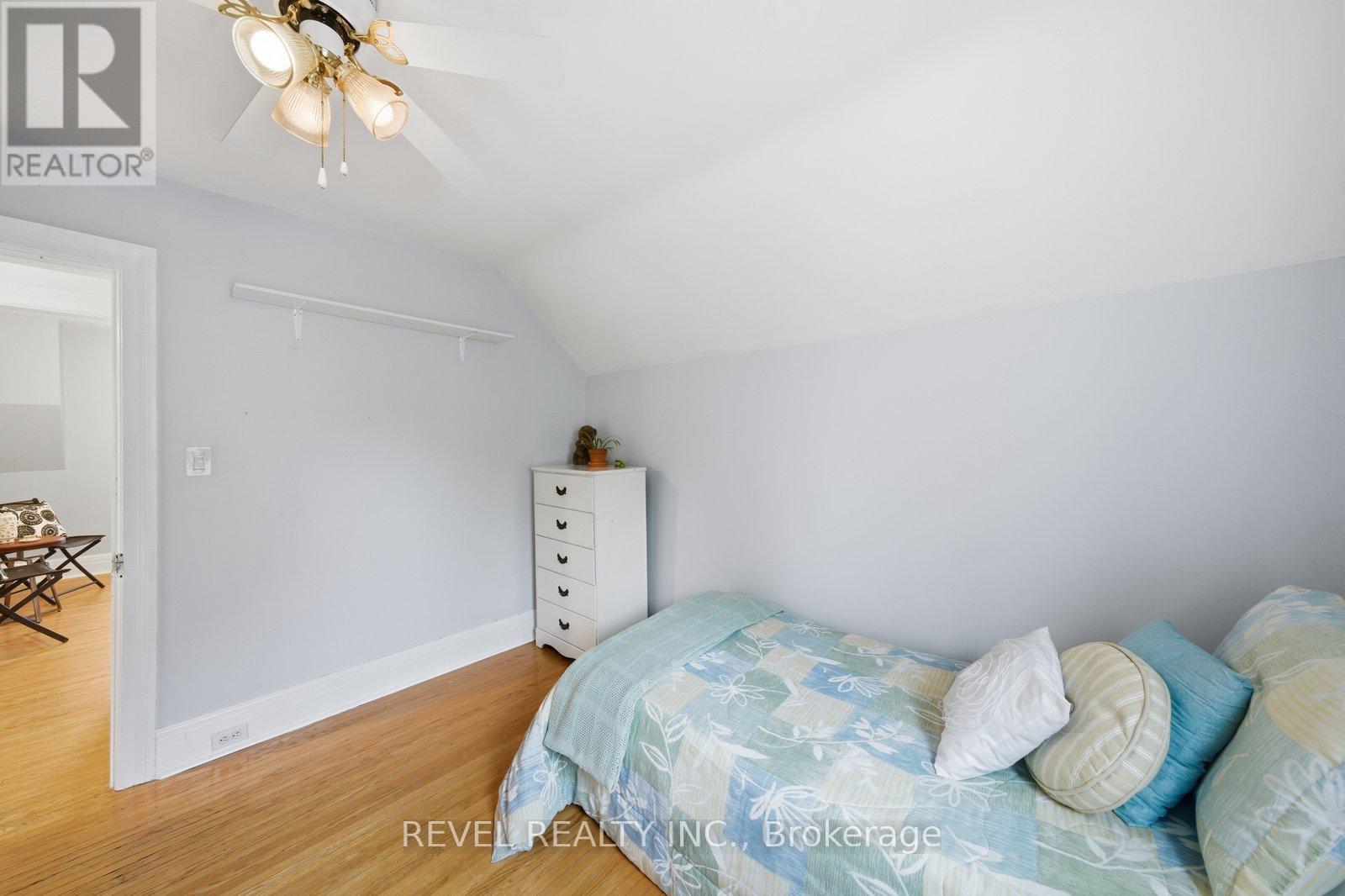 94 Elgin Street, Kawartha Lakes, Ontario  K9V 3W7 - Photo 35 - X12477359
