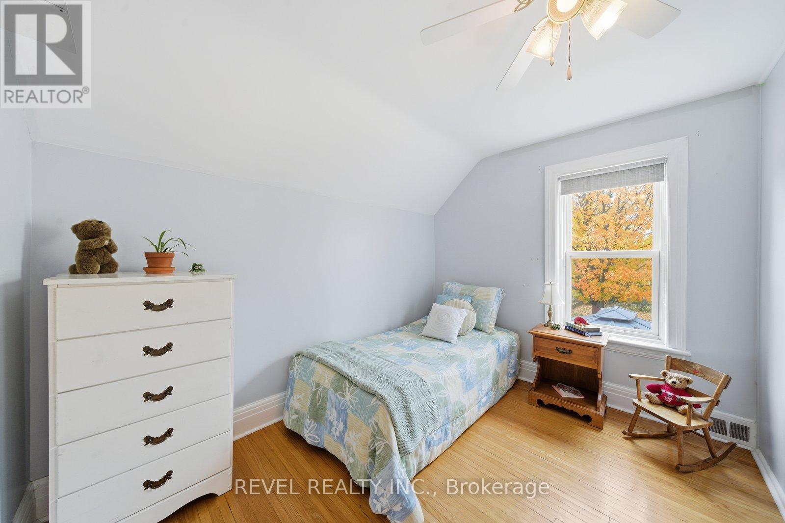 94 Elgin Street, Kawartha Lakes, Ontario  K9V 3W7 - Photo 33 - X12477359