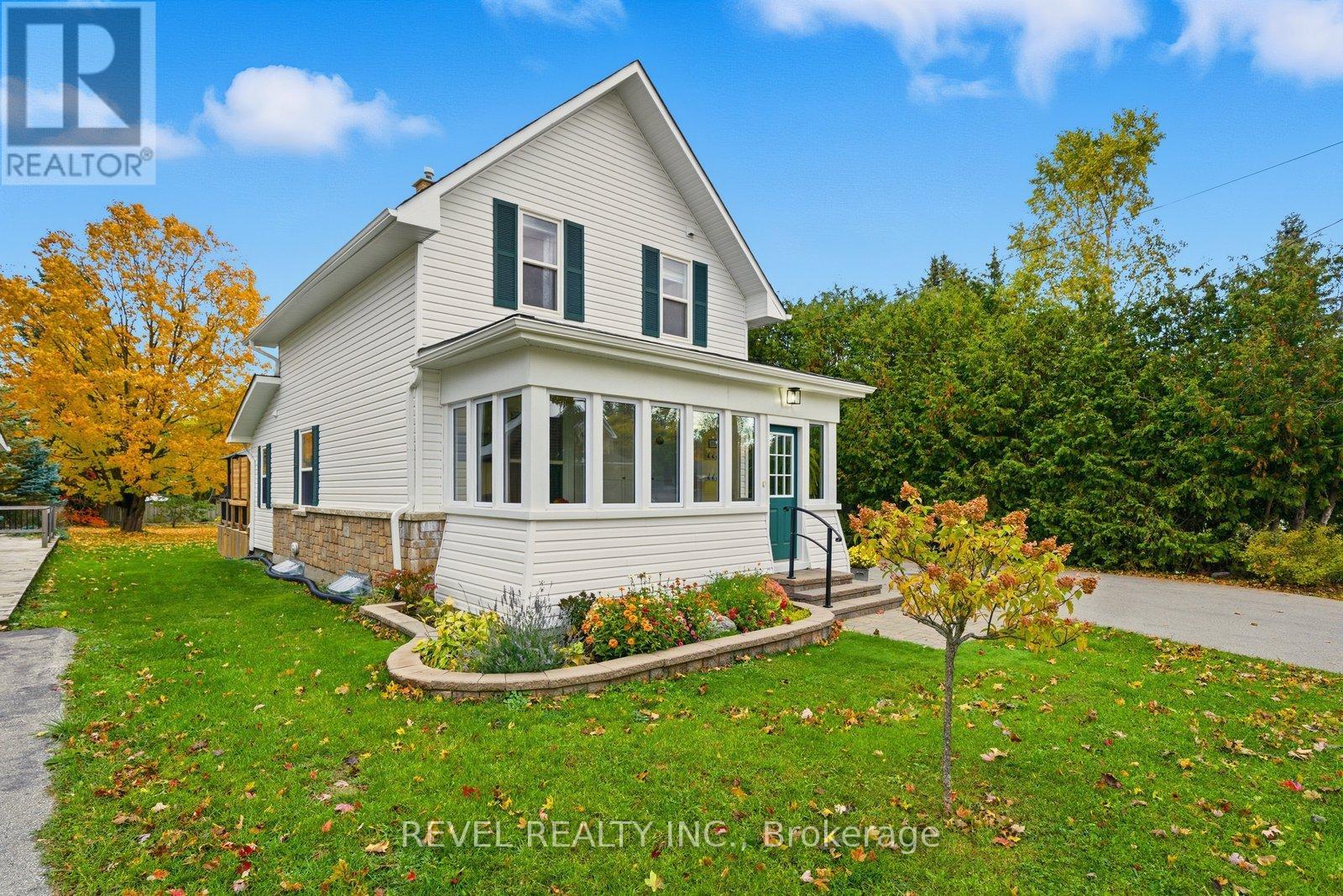94 Elgin Street, Kawartha Lakes, Ontario  K9V 3W7 - Photo 5 - X12477359
