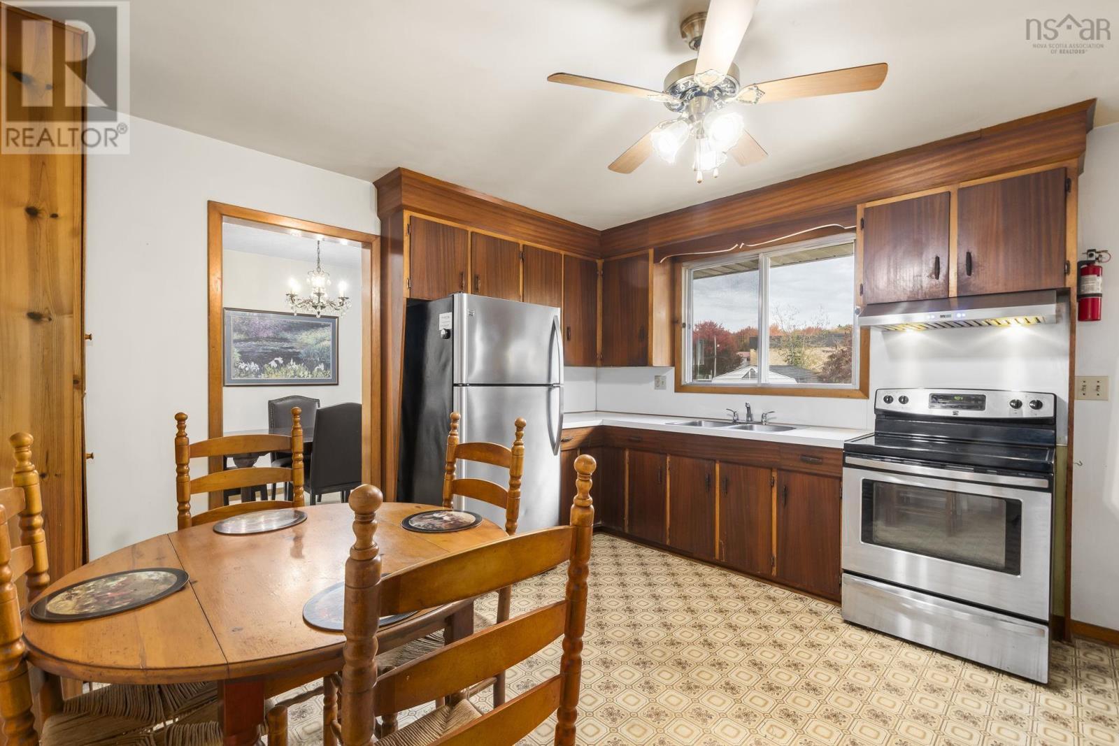 9 Tobin Drive, Dartmouth, Nova Scotia  B2W 1W9 - Photo 10 - 202526414