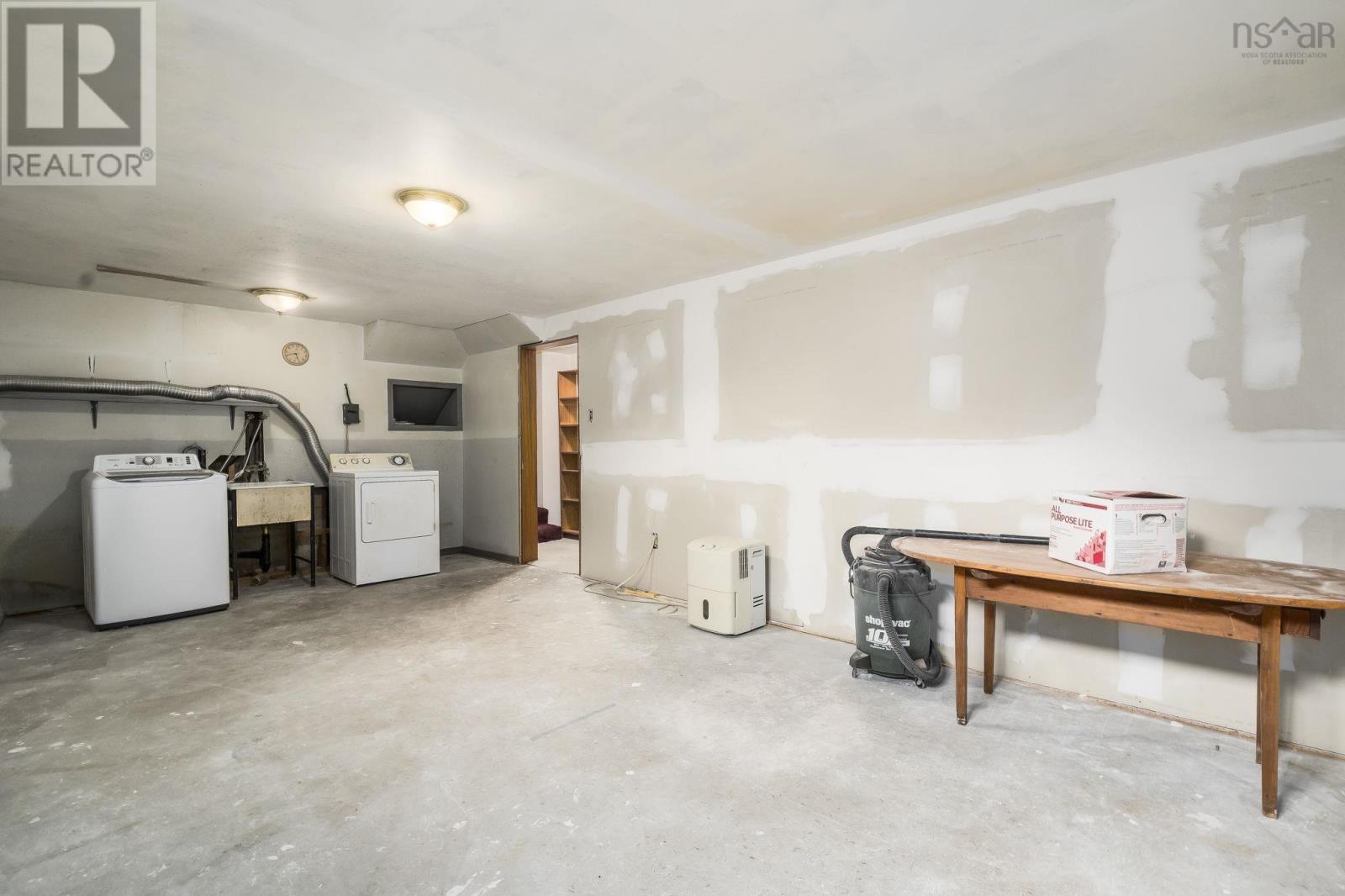 9 Tobin Drive, Dartmouth, Nova Scotia  B2W 1W9 - Photo 33 - 202526414