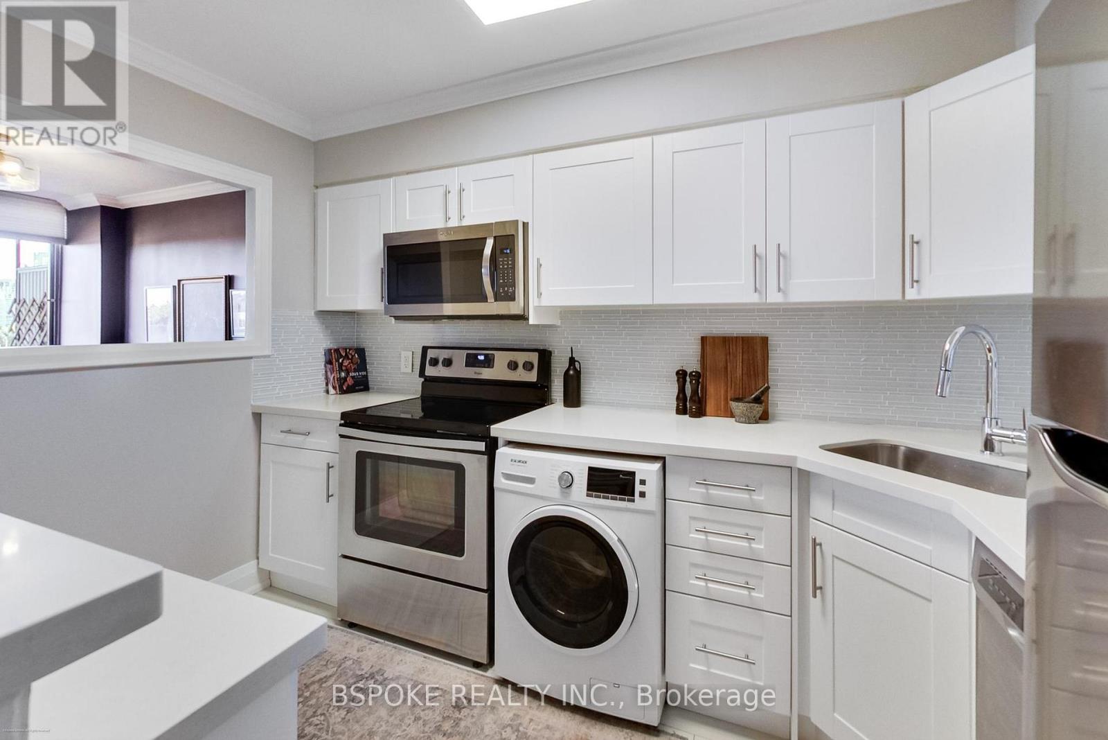601 - 5949 Yonge Street, Toronto, Ontario  M2M 3V8 - Photo 8 - C12477810