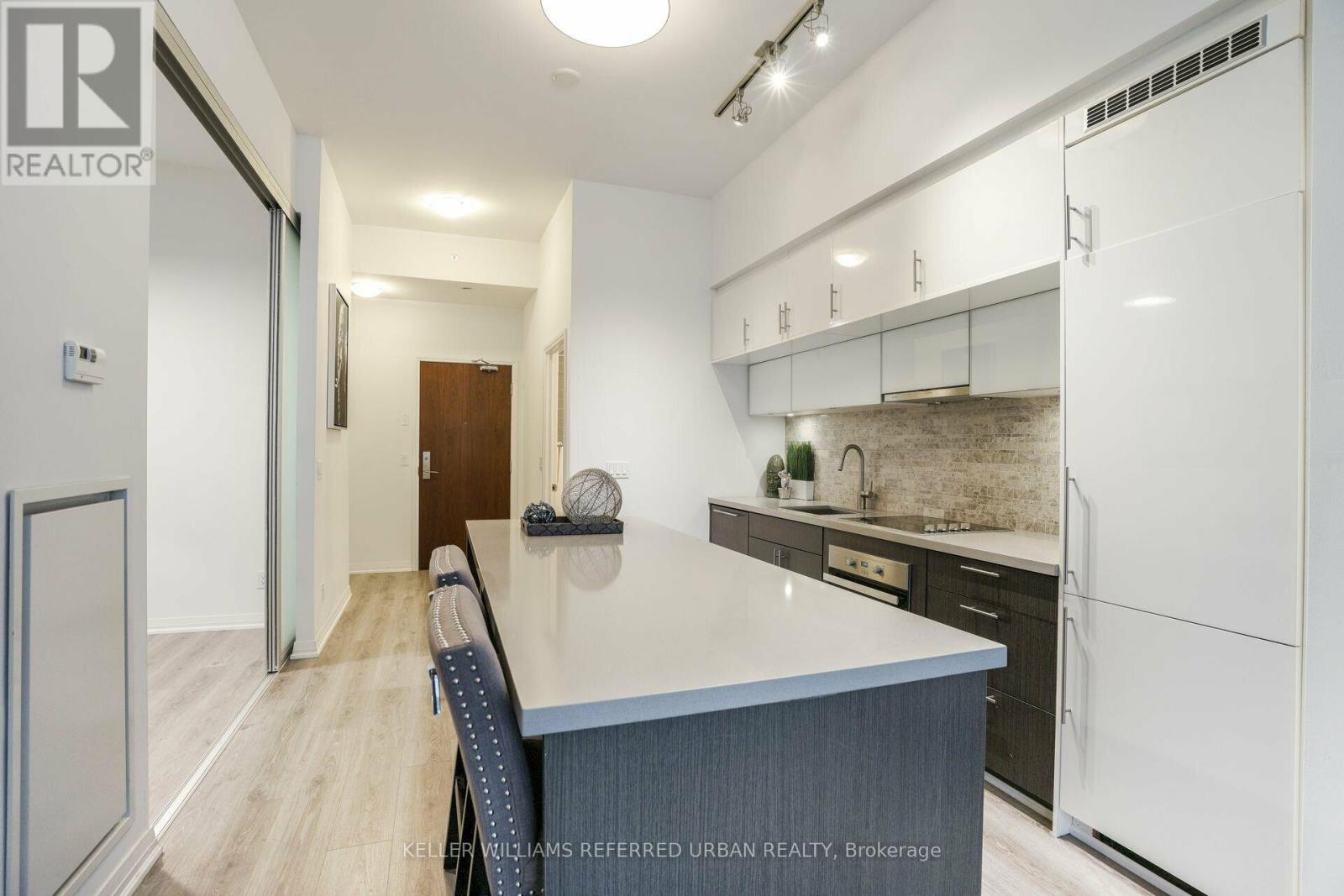 212 - 8 Mercer Street, Toronto, Ontario  M5V 0C4 - Photo 10 - C12477822