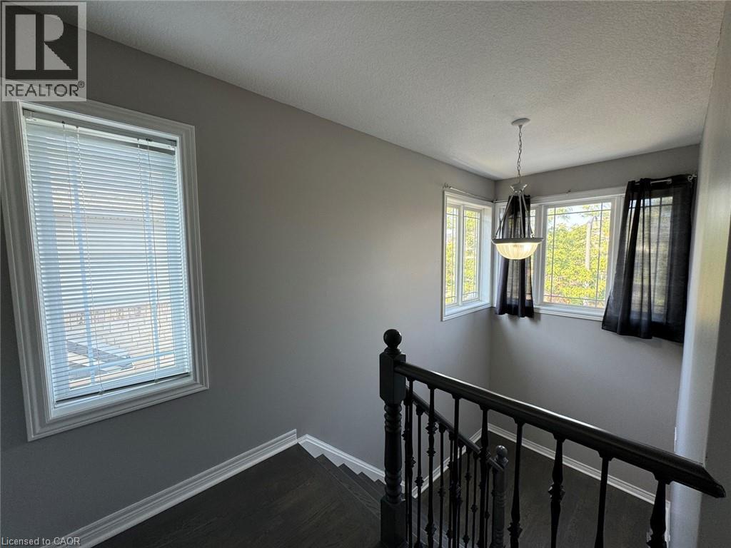 36 Magnificent Way Unit# Upper, Binbrook, Ontario  L0R 1C0 - Photo 18 - 40781398