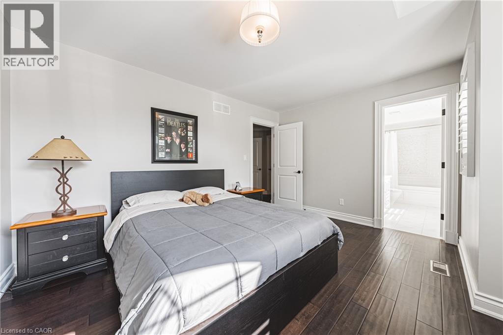 67 Alma Street, Hamilton, Ontario  L9H 2E3 - Photo 15 - 40781105