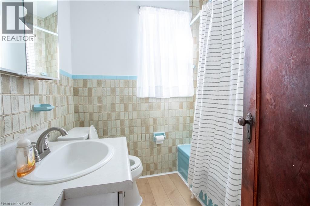 186 Huxley Avenue S, Hamilton, Ontario  L8K 2R3 - Photo 7 - 40767776