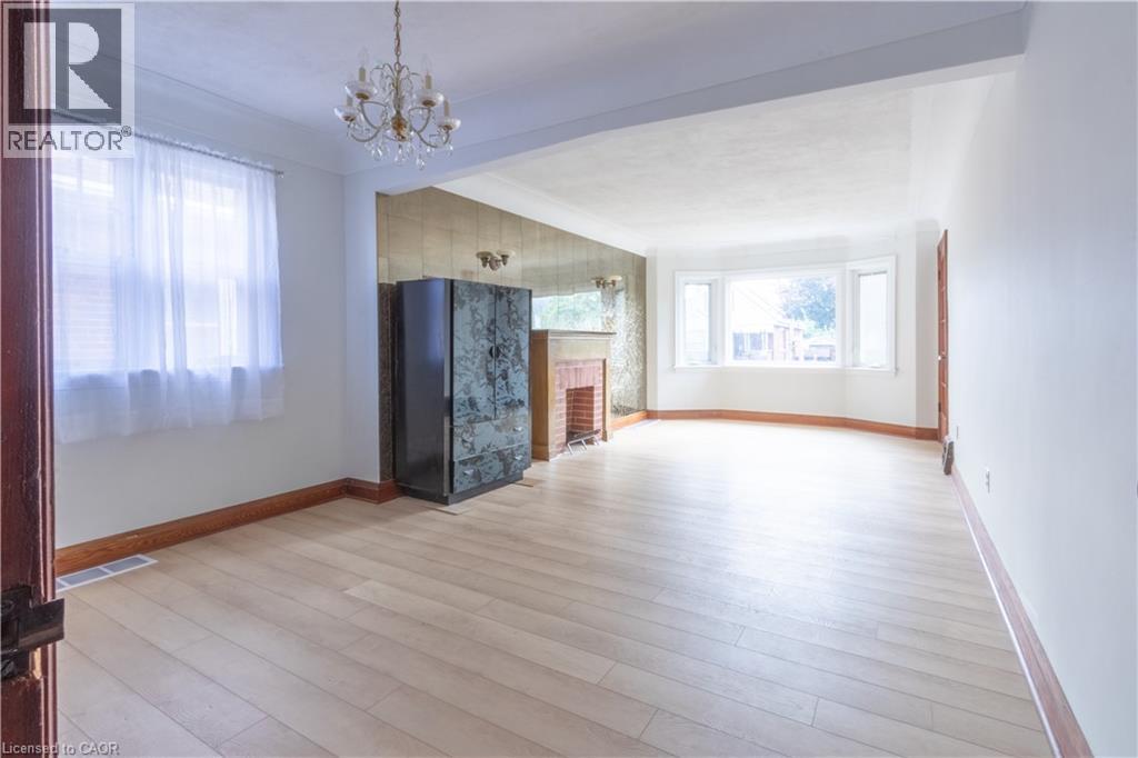 186 Huxley Avenue S, Hamilton, Ontario  L8K 2R3 - Photo 3 - 40767776