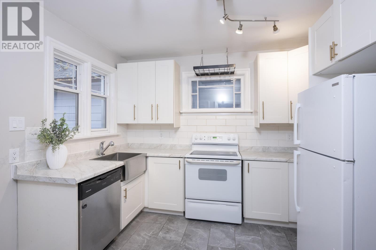 628 Prince Arthur Blvd, Thunder Bay, Ontario  P7C 3M8 - Photo 21 - TB253300