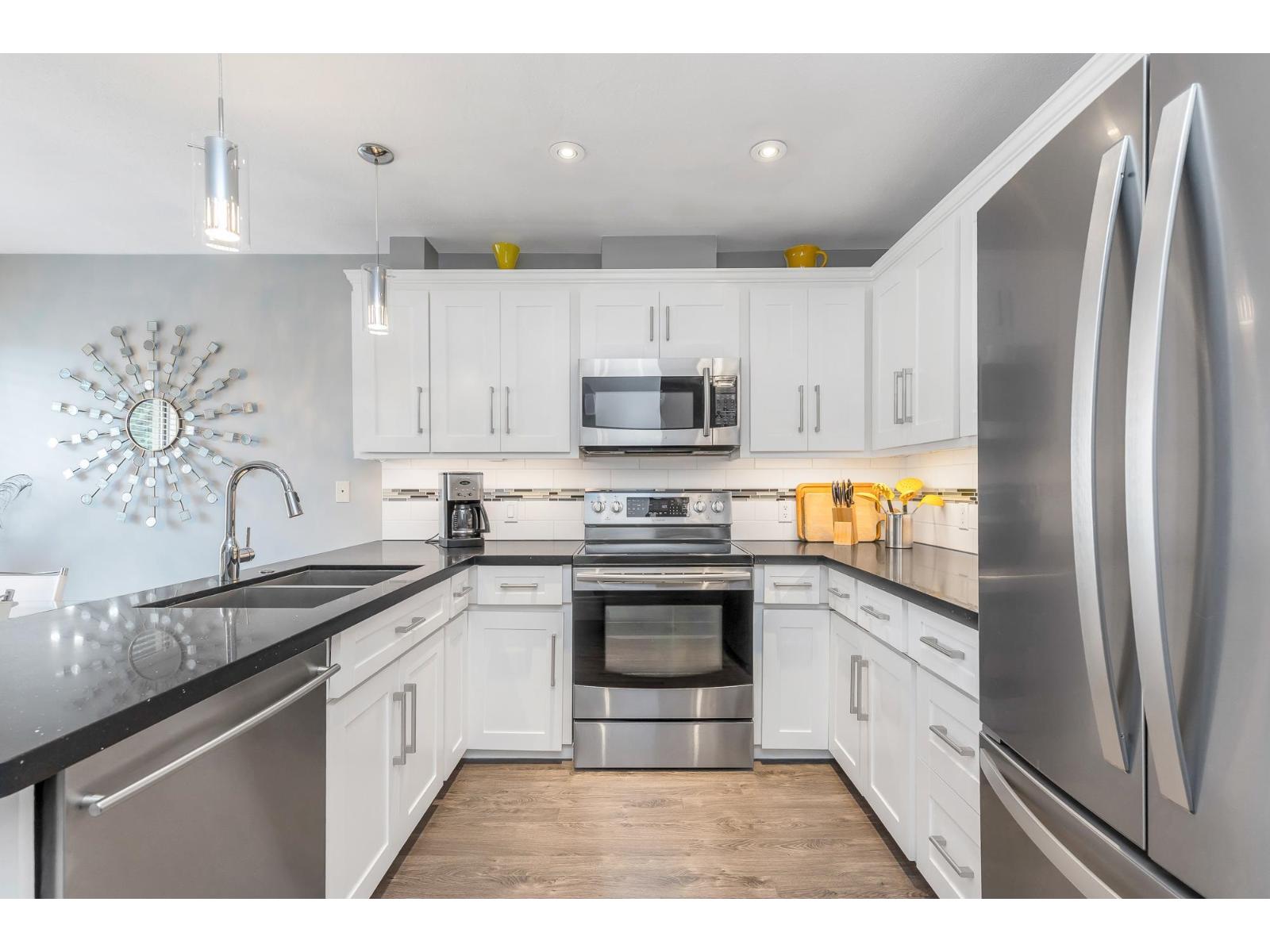 8 33136 Mill Lake Road, Abbotsford, British Columbia  V2S 2A5 - Photo 4 - R3057786