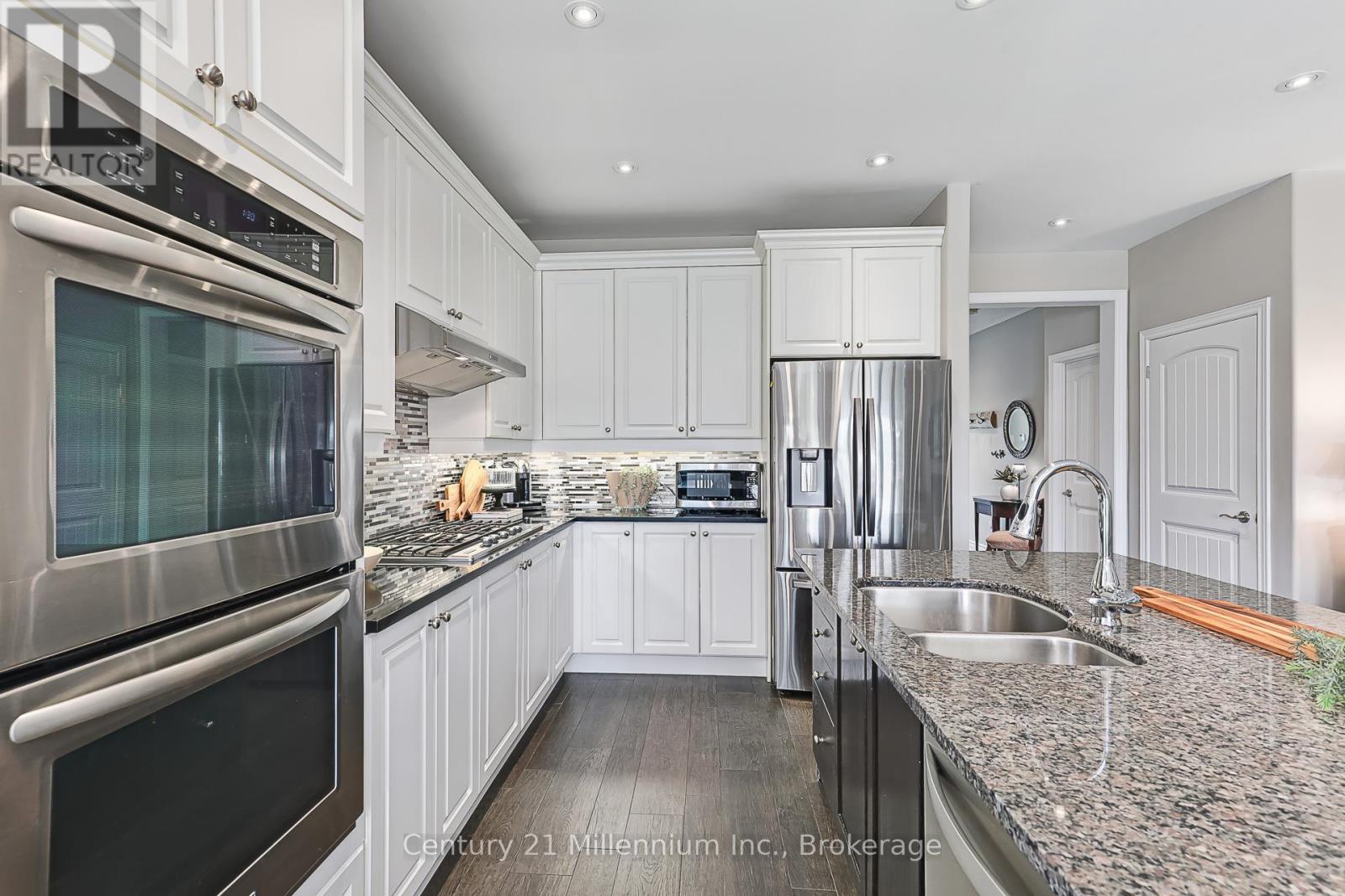19 Hughes Street, Collingwood, Ontario  L9Y 0W7 - Photo 14 - S12478170