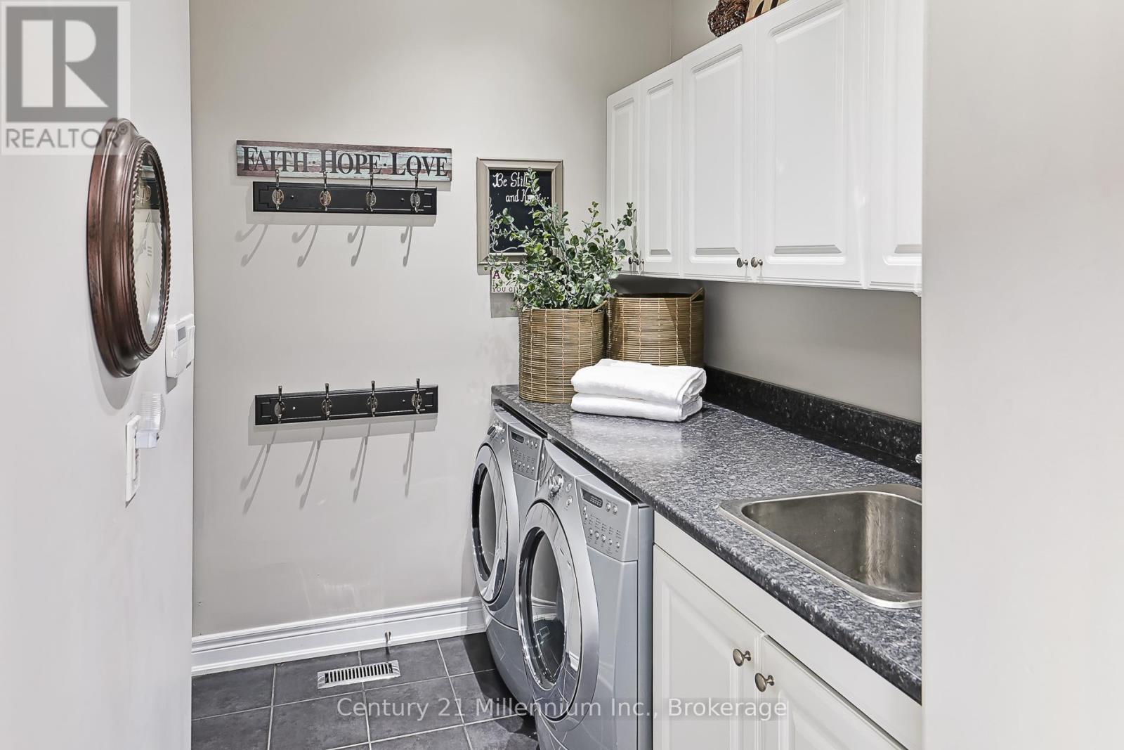 19 Hughes Street, Collingwood, Ontario  L9Y 0W7 - Photo 18 - S12478170