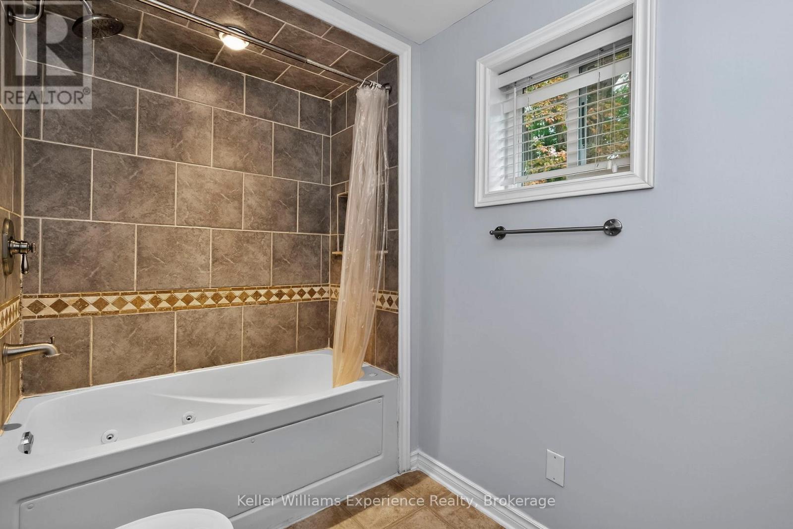 1504 Golf Link Road, Midland, Ontario  L4R 5L4 - Photo 20 - S12478175