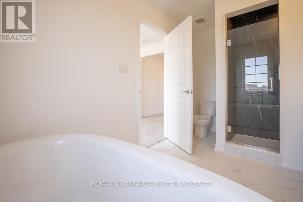 Main - 158 Hillcrest Road, Port Colborne, Ontario  L3K 6E4 - Photo 16 - X12478154