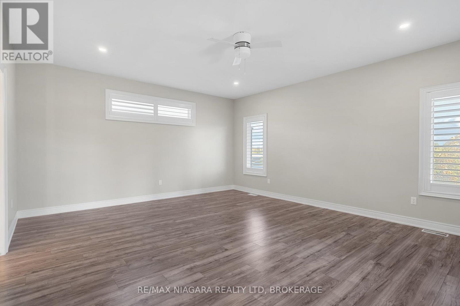 252 Colbeck Drive, Welland, Ontario  L3C 0B4 - Photo 18 - X12478160