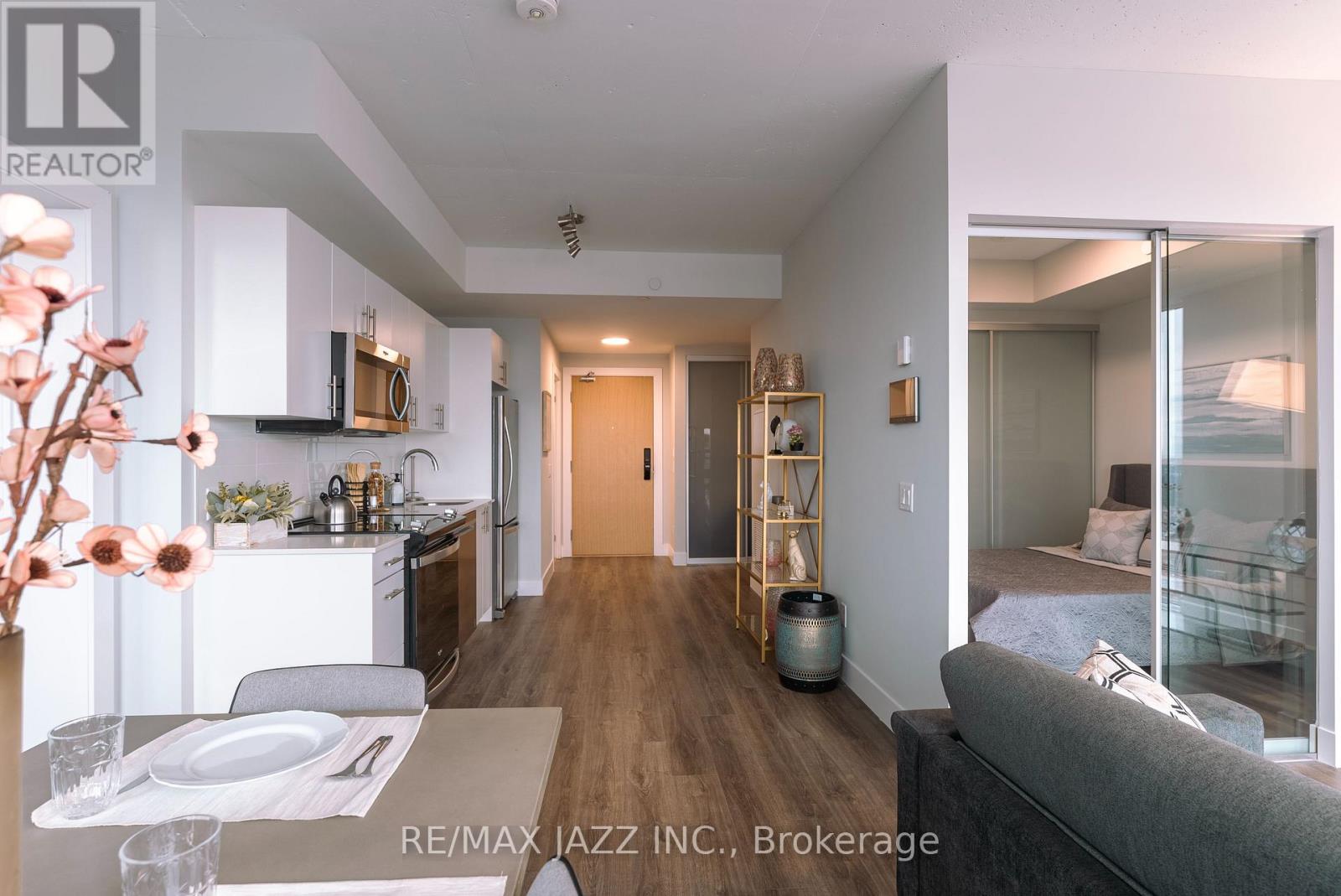1612 - 80 Bond Street E, Oshawa, Ontario  L1G 0E6 - Photo 6 - E12478178