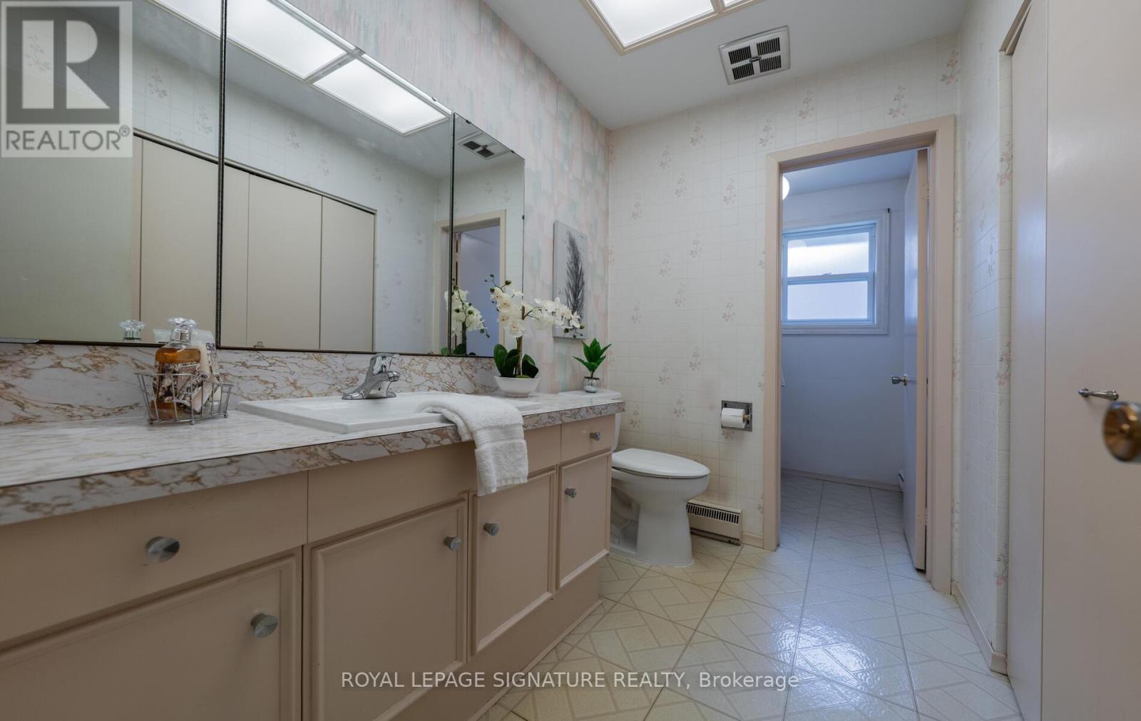69 Kilkenny Drive, Toronto, Ontario  M1W 1J9 - Photo 21 - E12477766