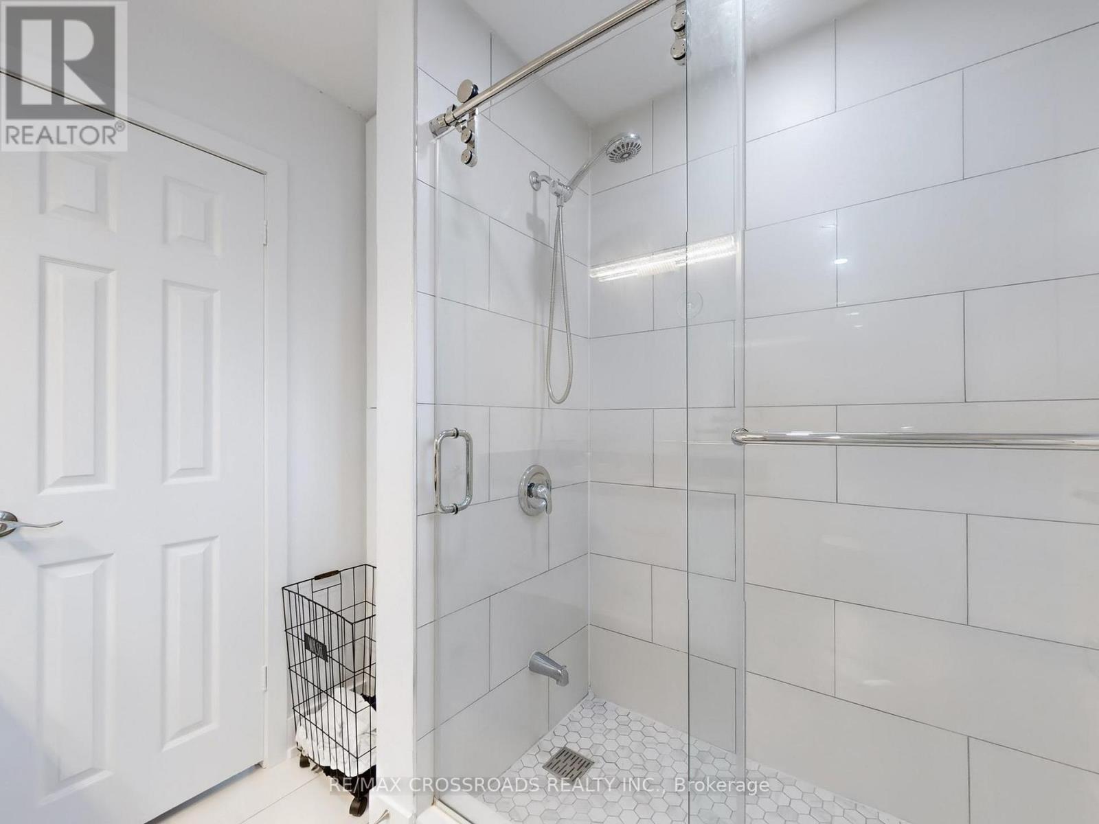 49 King Louis Crescent, Toronto, Ontario  M1T 2X1 - Photo 30 - E12477814