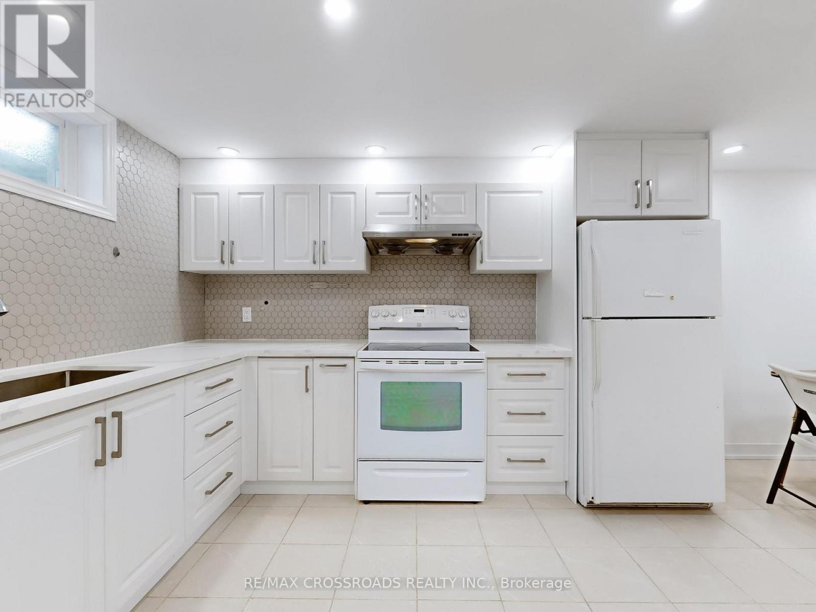 49 King Louis Crescent, Toronto, Ontario  M1T 2X1 - Photo 32 - E12477814