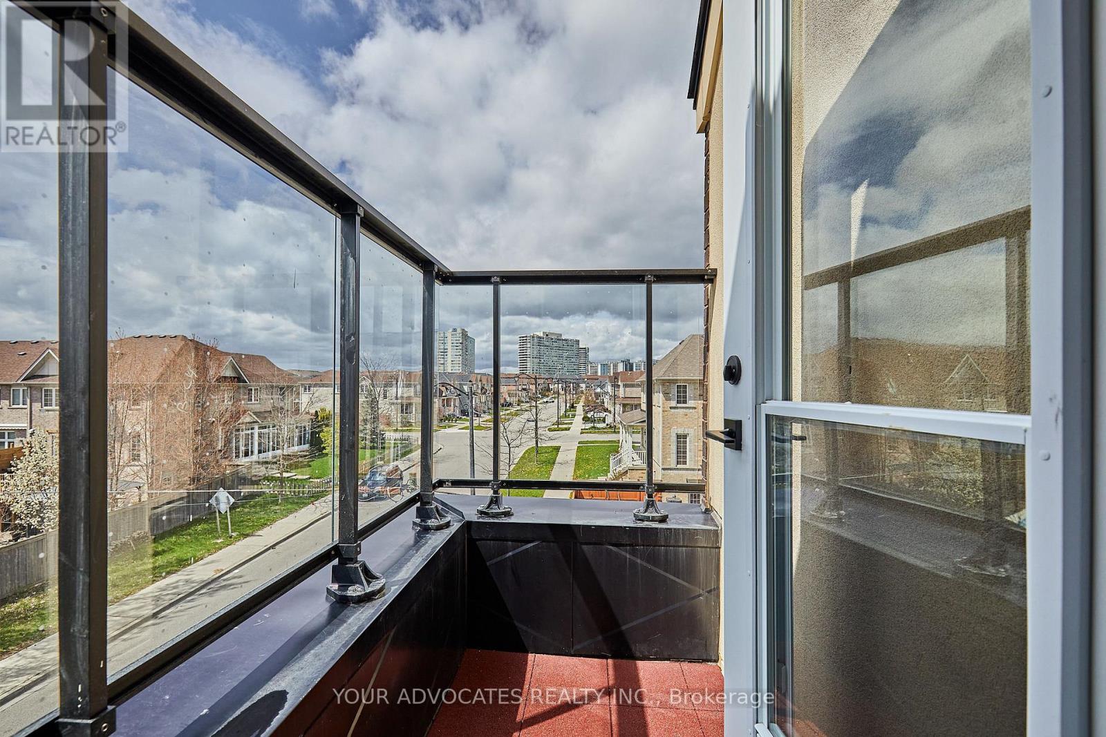 9 Vivian Road, Toronto, Ontario  M1M 0E4 - Photo 6 - E12477860