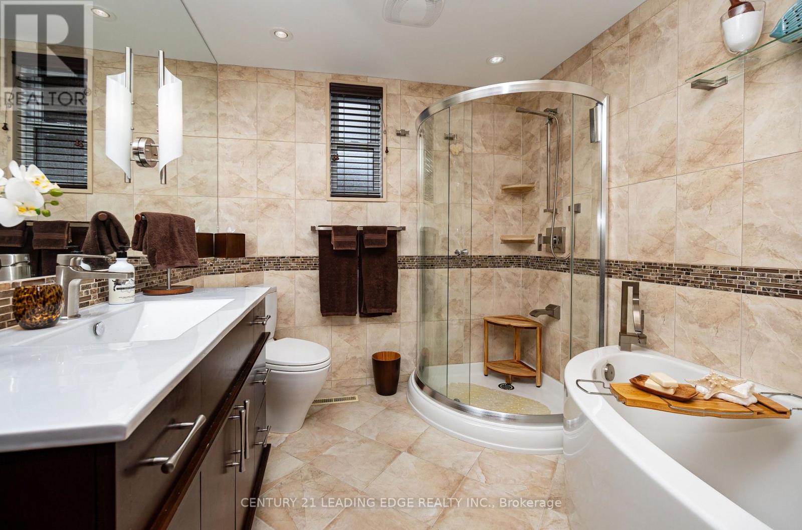 4 Rosswood Crescent, Toronto, Ontario  M1P 3N2 - Photo 19 - E12477875