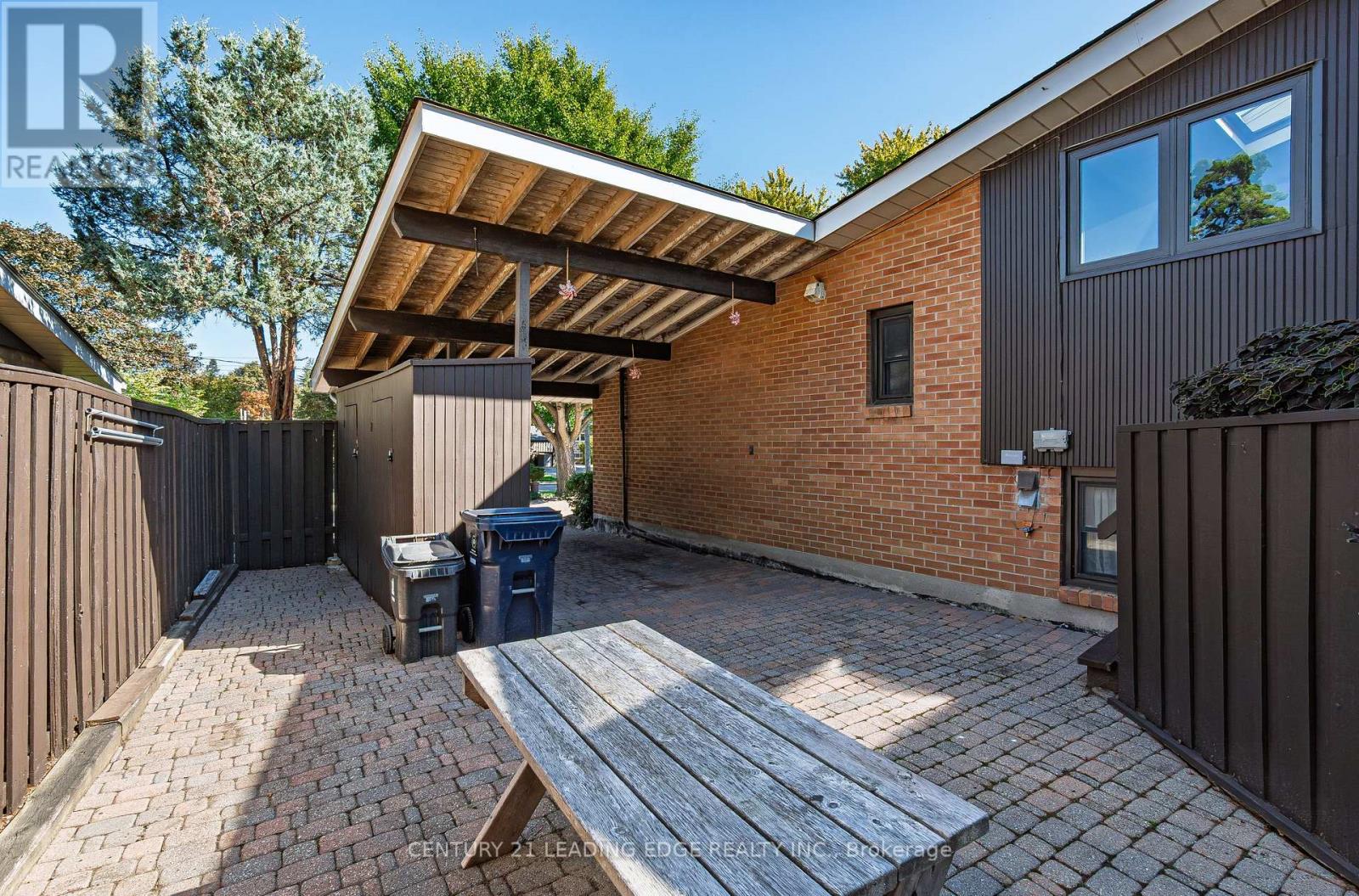 4 Rosswood Crescent, Toronto, Ontario  M1P 3N2 - Photo 33 - E12477875