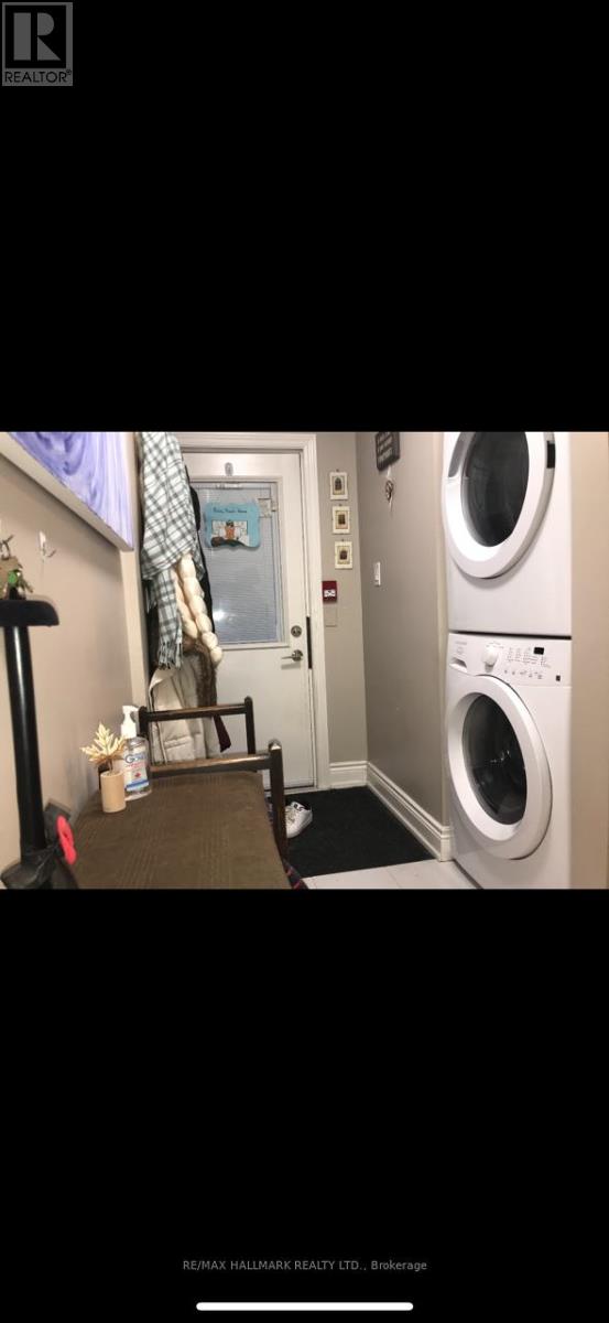 1 - 547 Kingston Road, Toronto, Ontario  M4E 1R2 - Photo 9 - E12477884