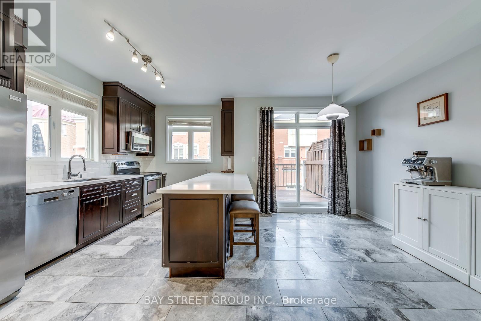 34 Stagecoach Circle S, Toronto, Ontario  M1C 0A1 - Photo 11 - E12477913