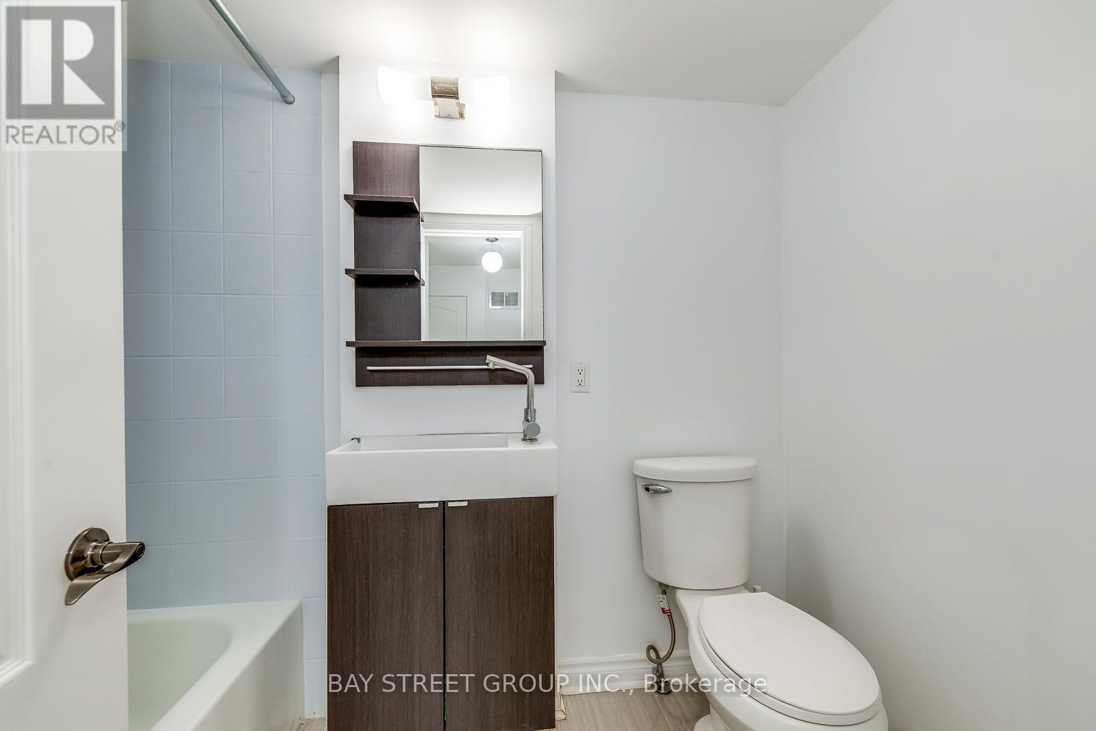 34 Stagecoach Circle S, Toronto, Ontario  M1C 0A1 - Photo 6 - E12477913