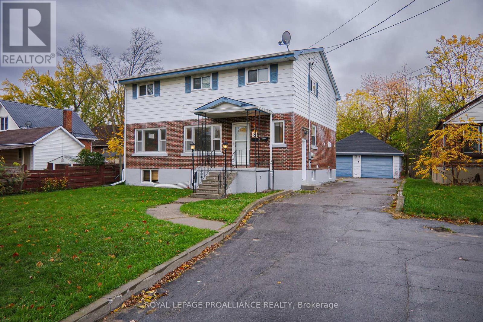 8 Reynolds Crescent, Belleville, Ontario  K8P 2W7 - Photo 2 - X12478169