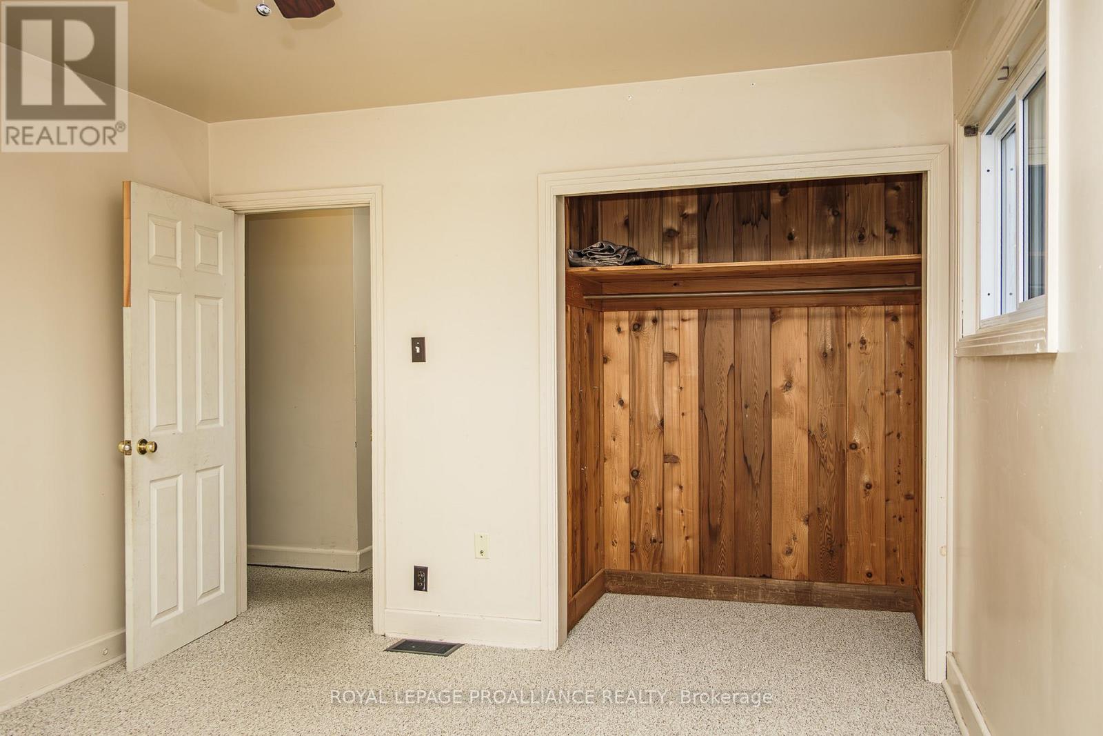 8 Reynolds Crescent, Belleville, Ontario  K8P 2W7 - Photo 24 - X12478169