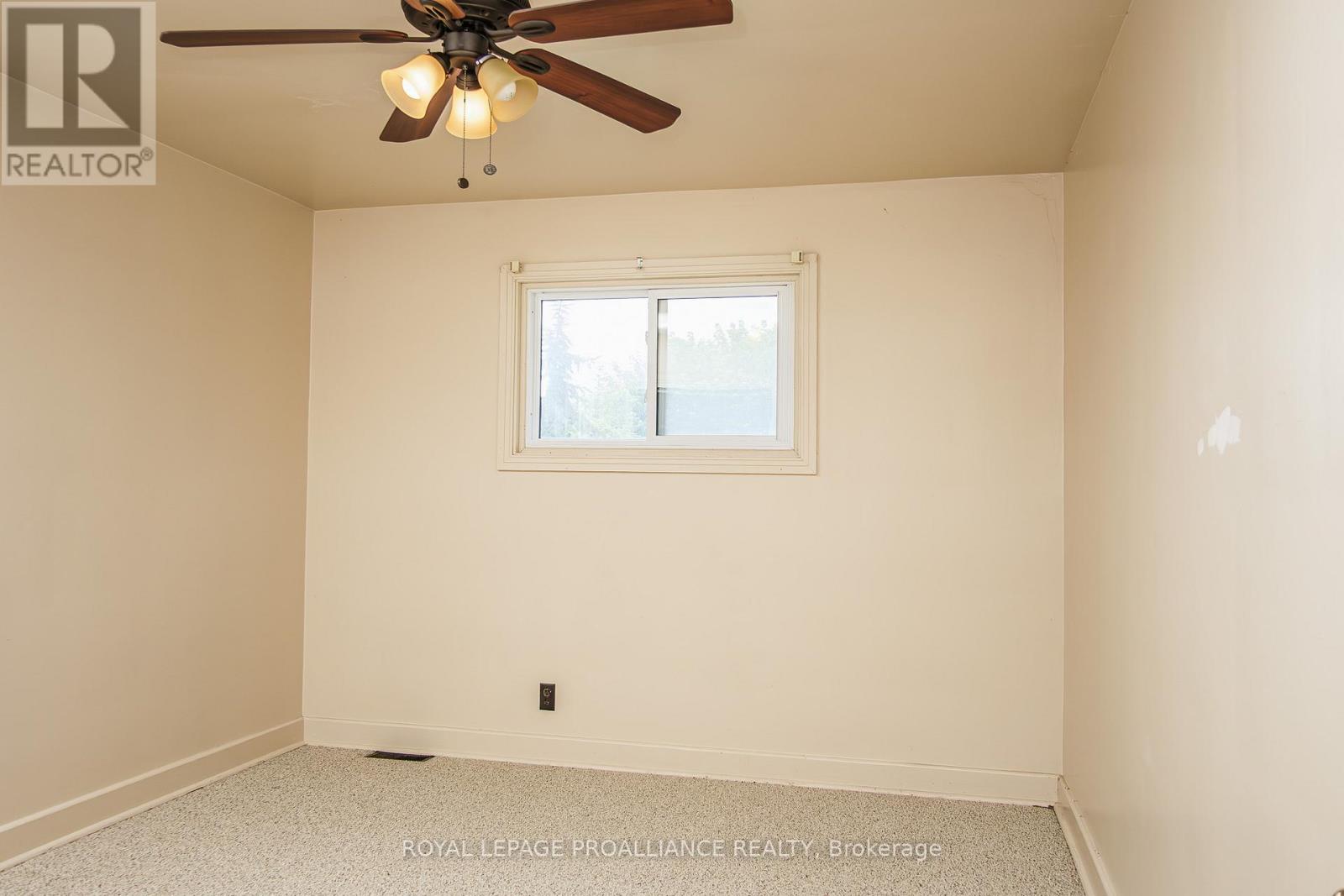 8 Reynolds Crescent, Belleville, Ontario  K8P 2W7 - Photo 28 - X12478169